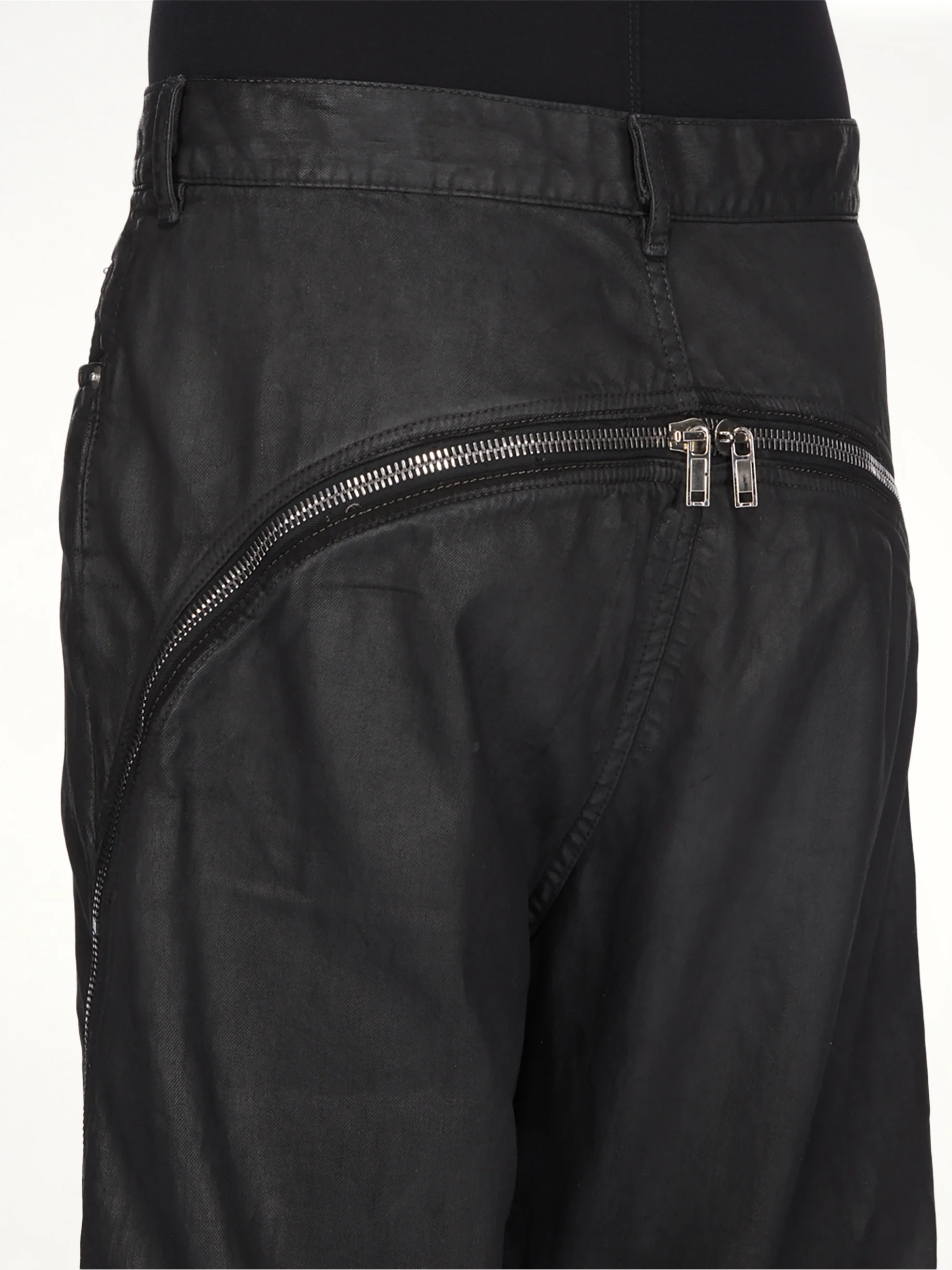 Bolan Banana Jeans in Black - Image 7
