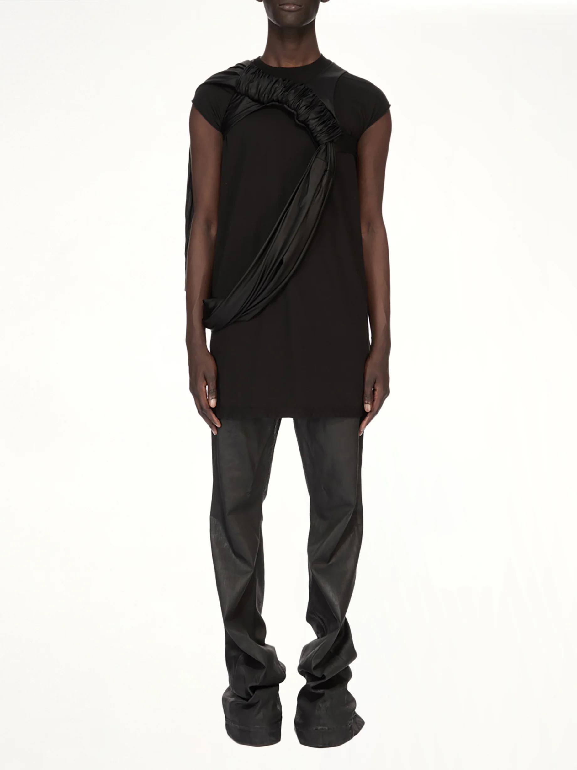 Bolan Bootcut Jeans in Black - Image 5