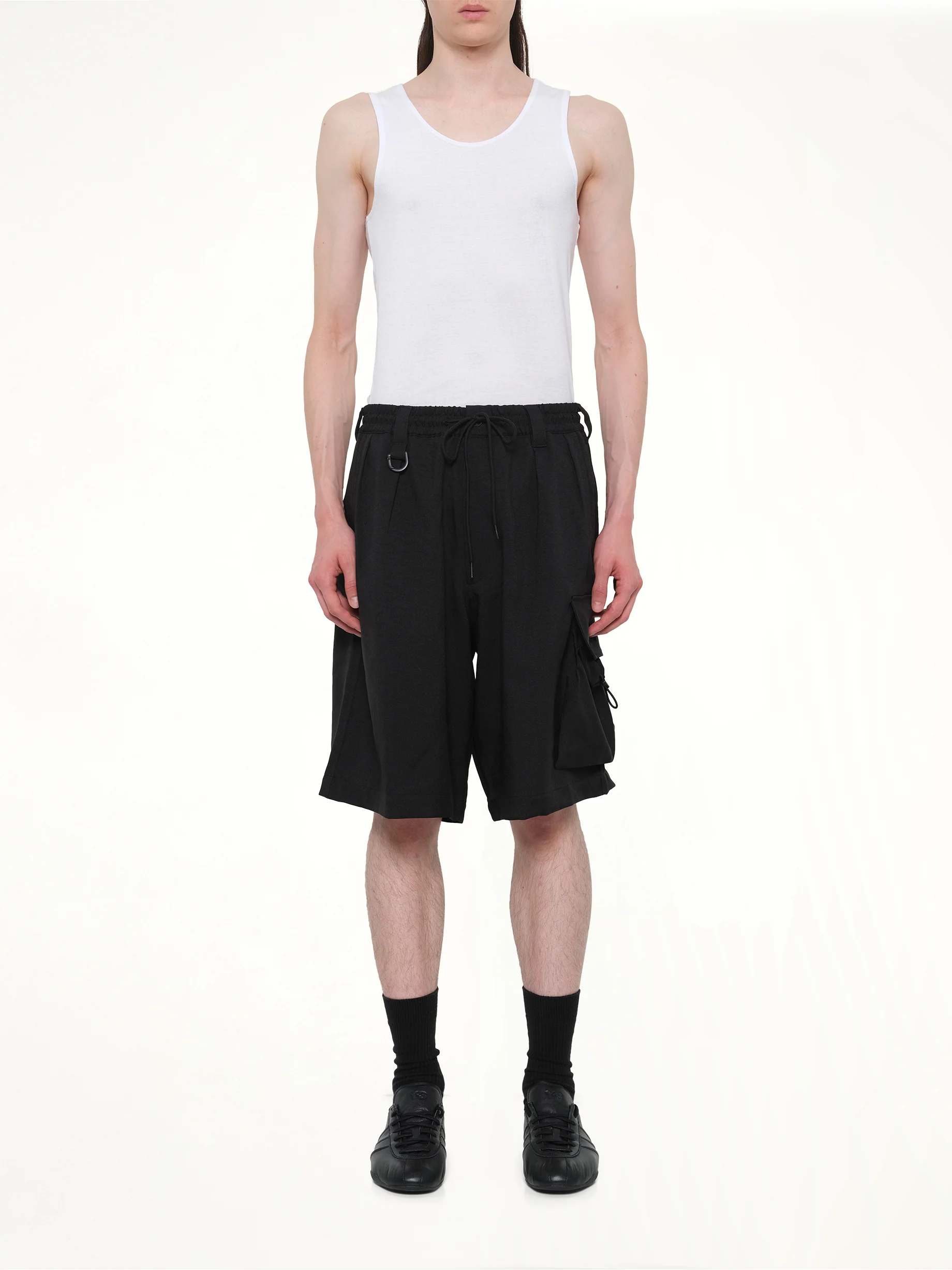 Cargo Shorts in Black - Image 7