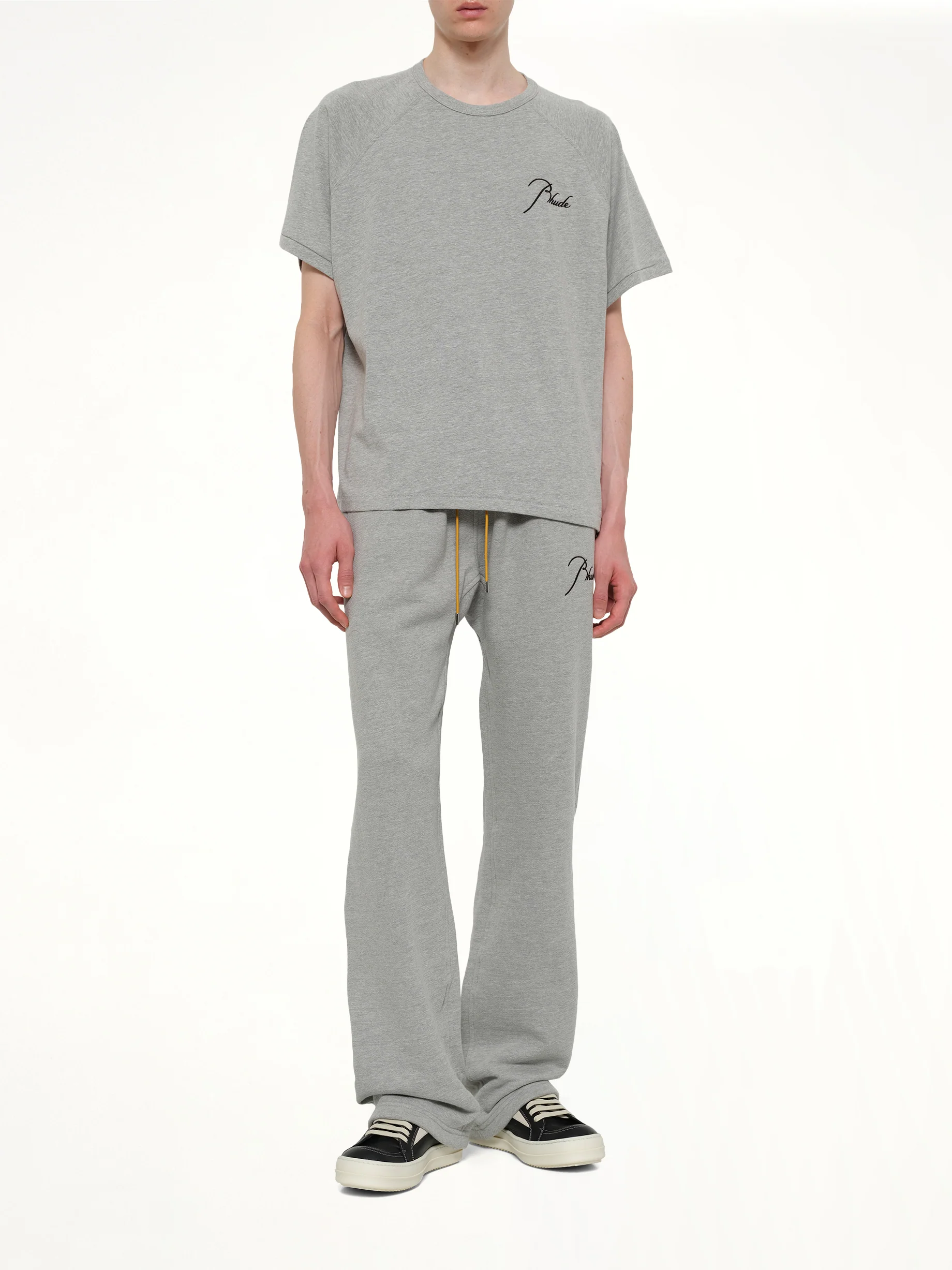 Classique Raglan T-Shirt in Heather Grey/Black - Image 4