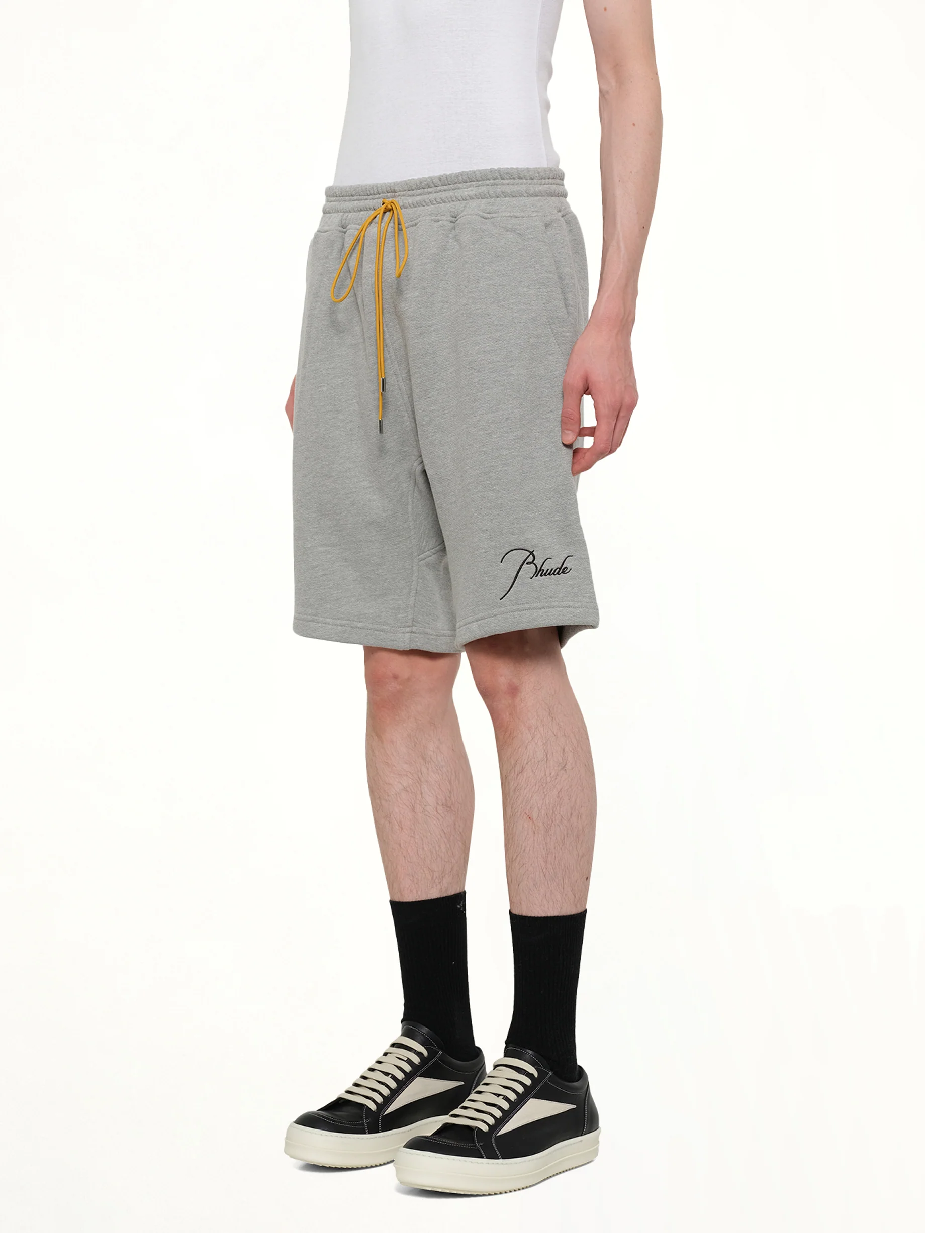 Classique Sweatshort in Heather Grey/Black - Image 3