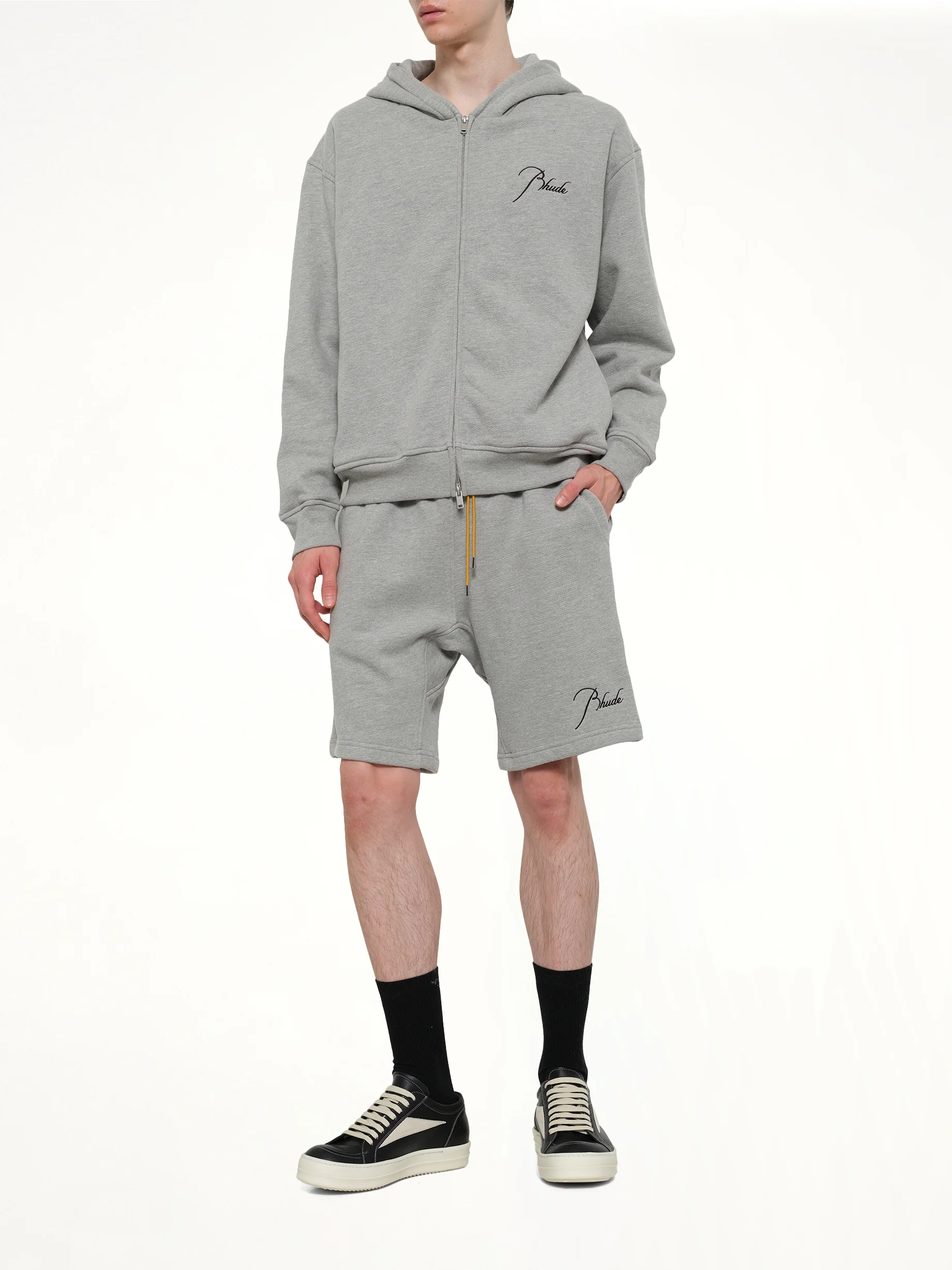 Classique Sweatshort in Heather Grey/Black - Image 4