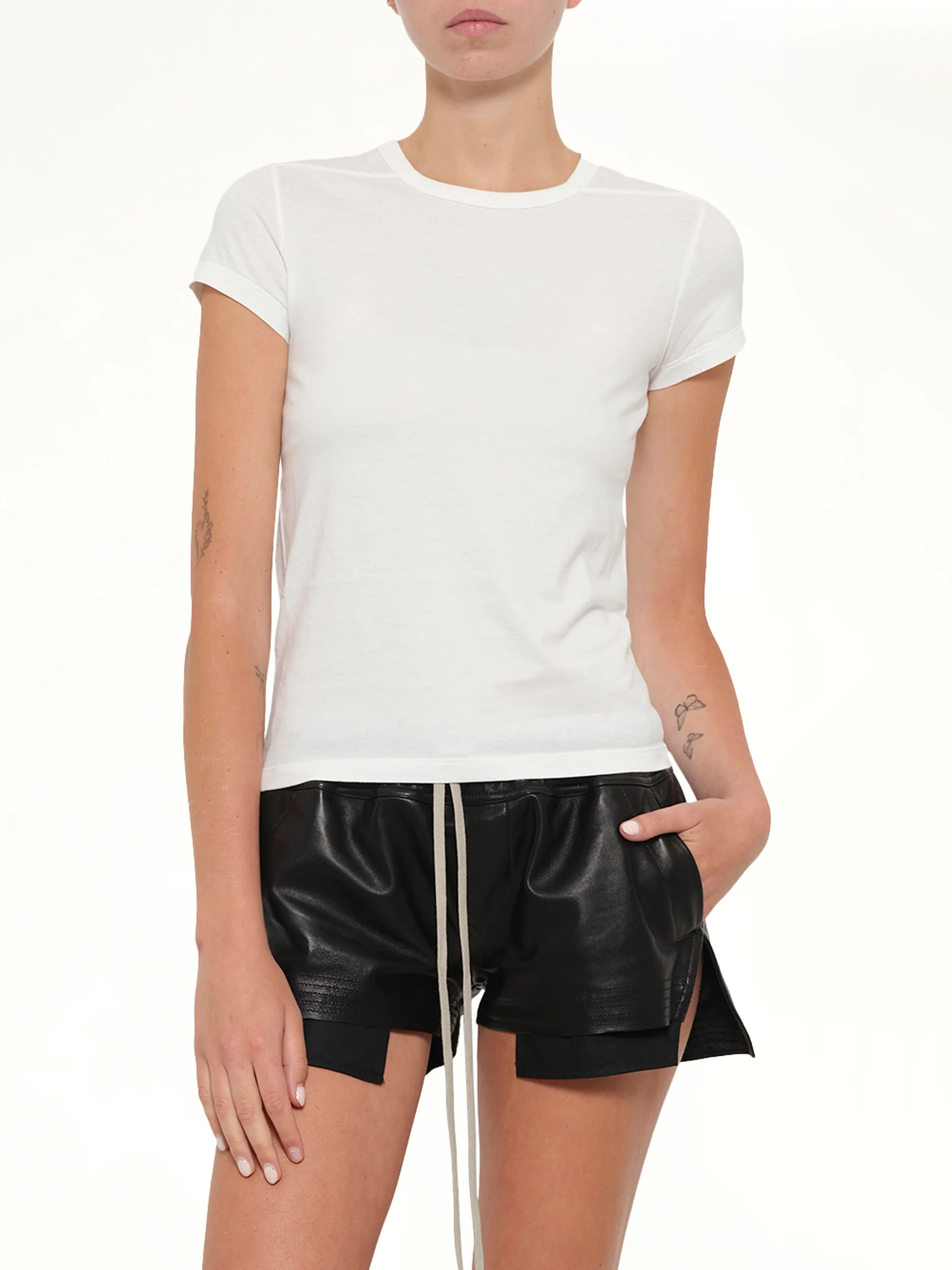 Cropped Level T in Milk - Image 6