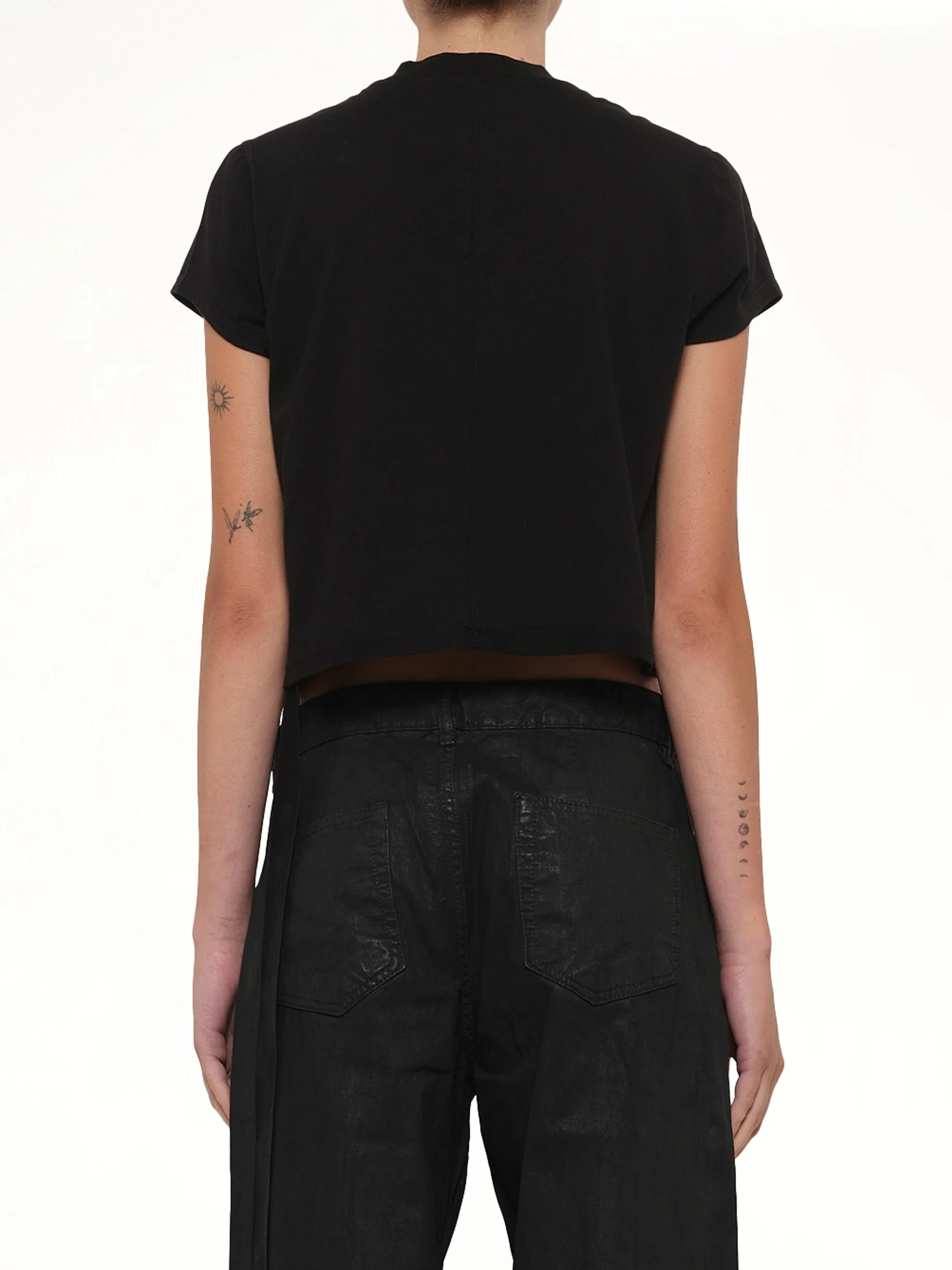 Cropped Small Level T in Black - Image 5