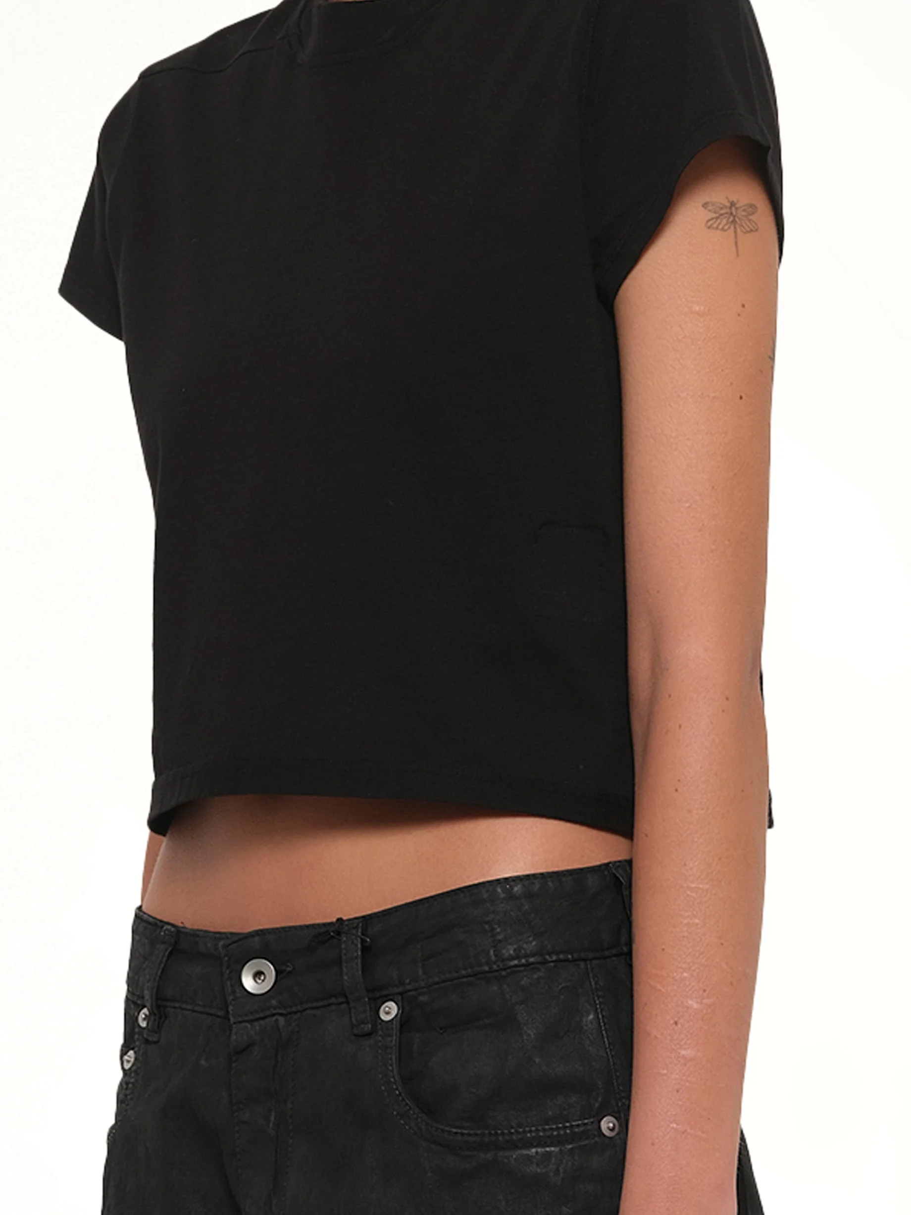 Cropped Small Level T in Black - Image 8