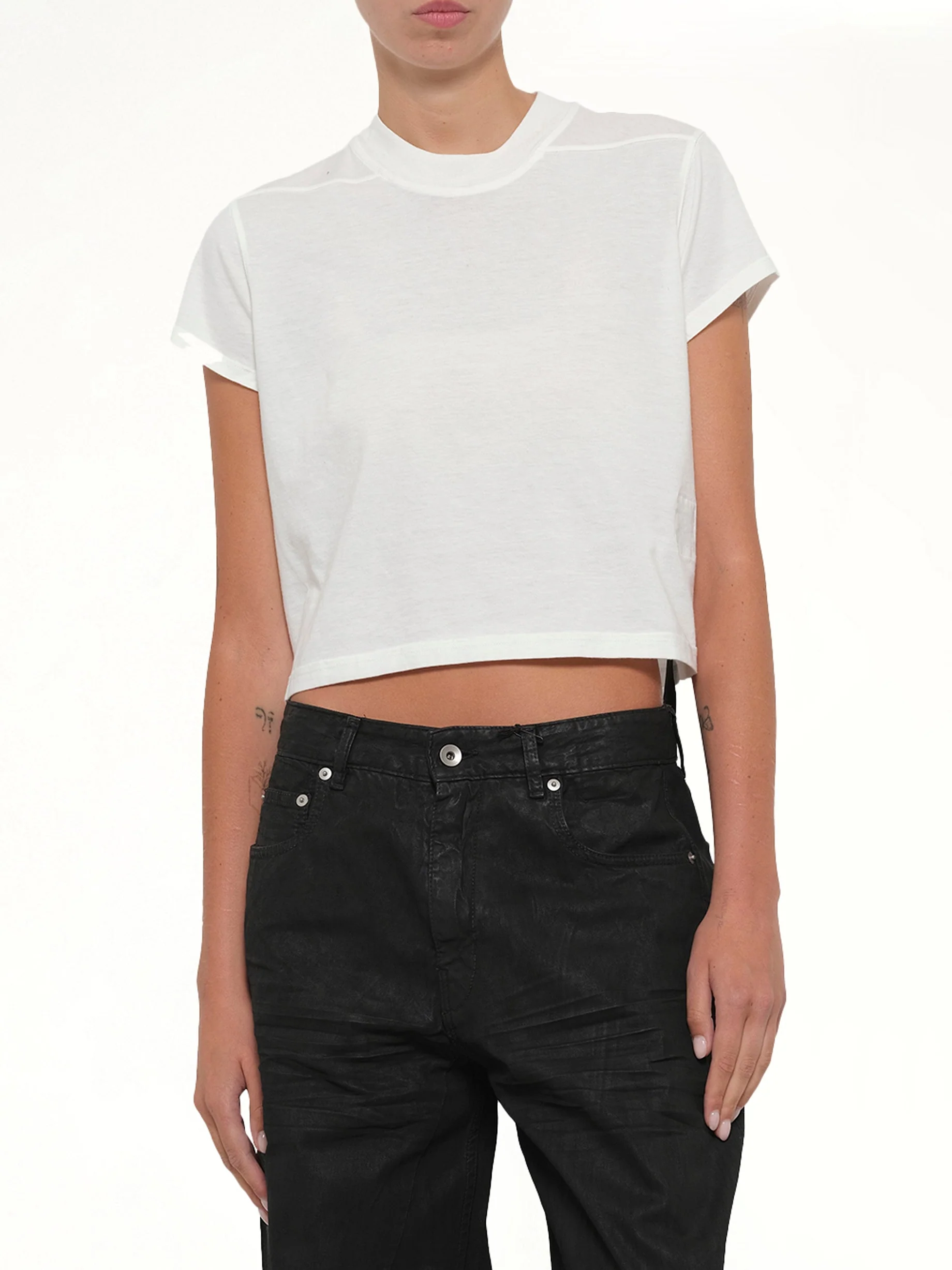 Cropped Small Level T in Milk - Image 6
