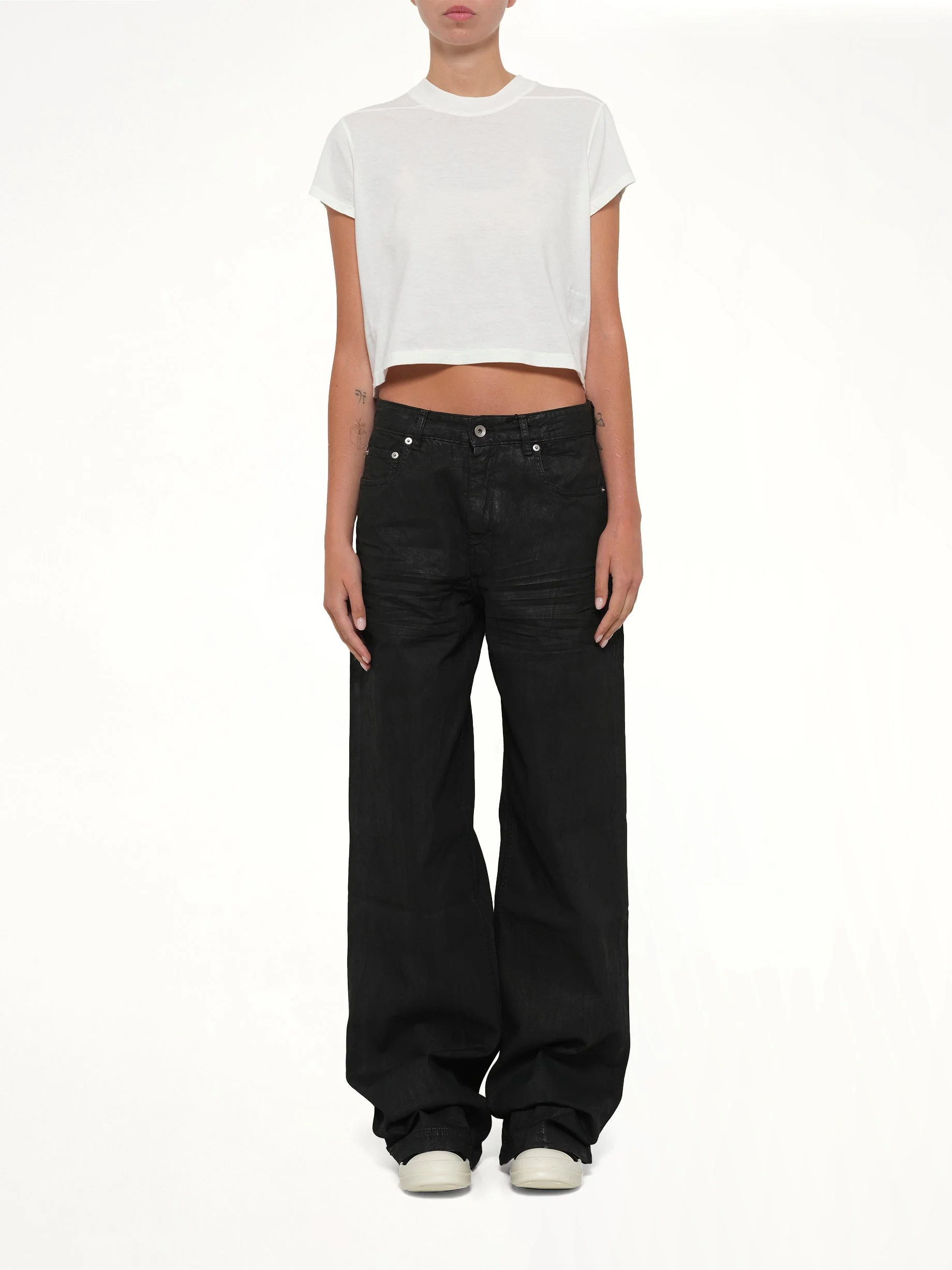 Cropped Small Level T in Milk - Image 7