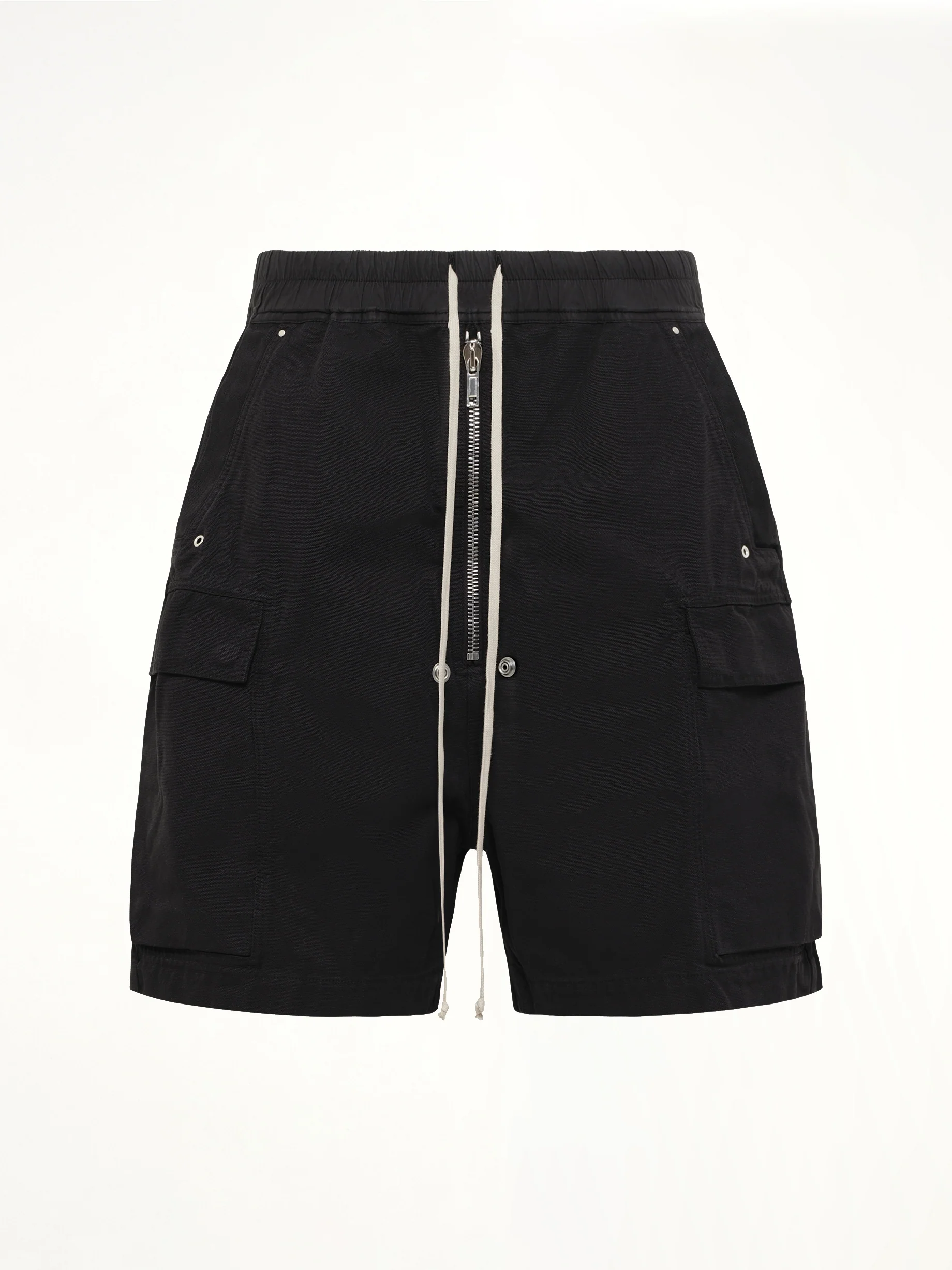 Cargobela Shorts in Black - Image 2