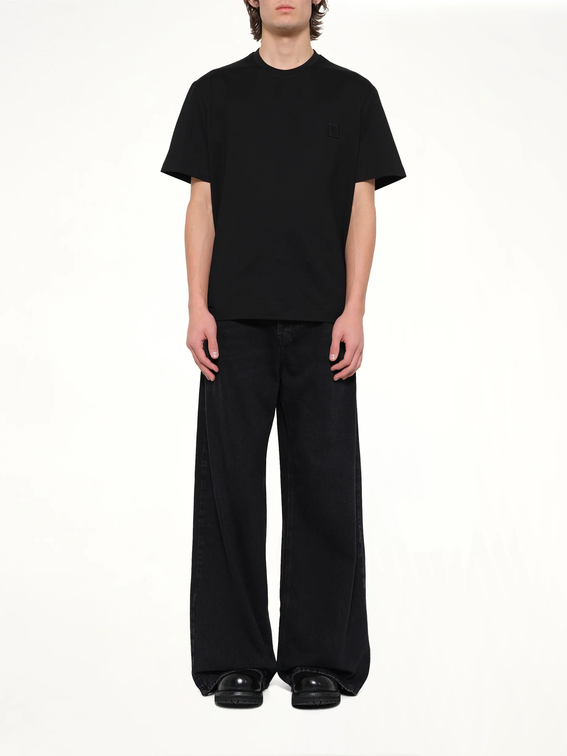 Flower Back Print T-Shirt in Black - Image 7