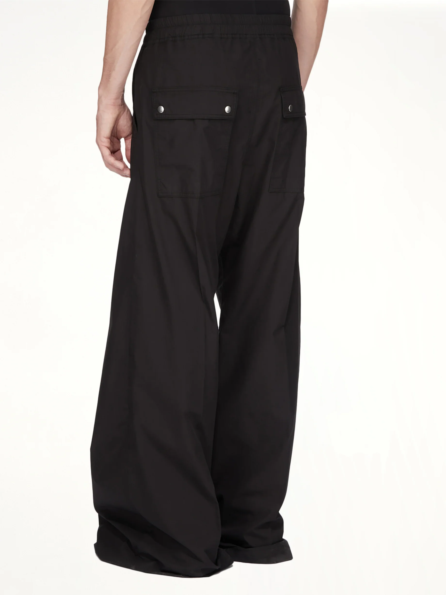 Geth Belas in Black - Image 8