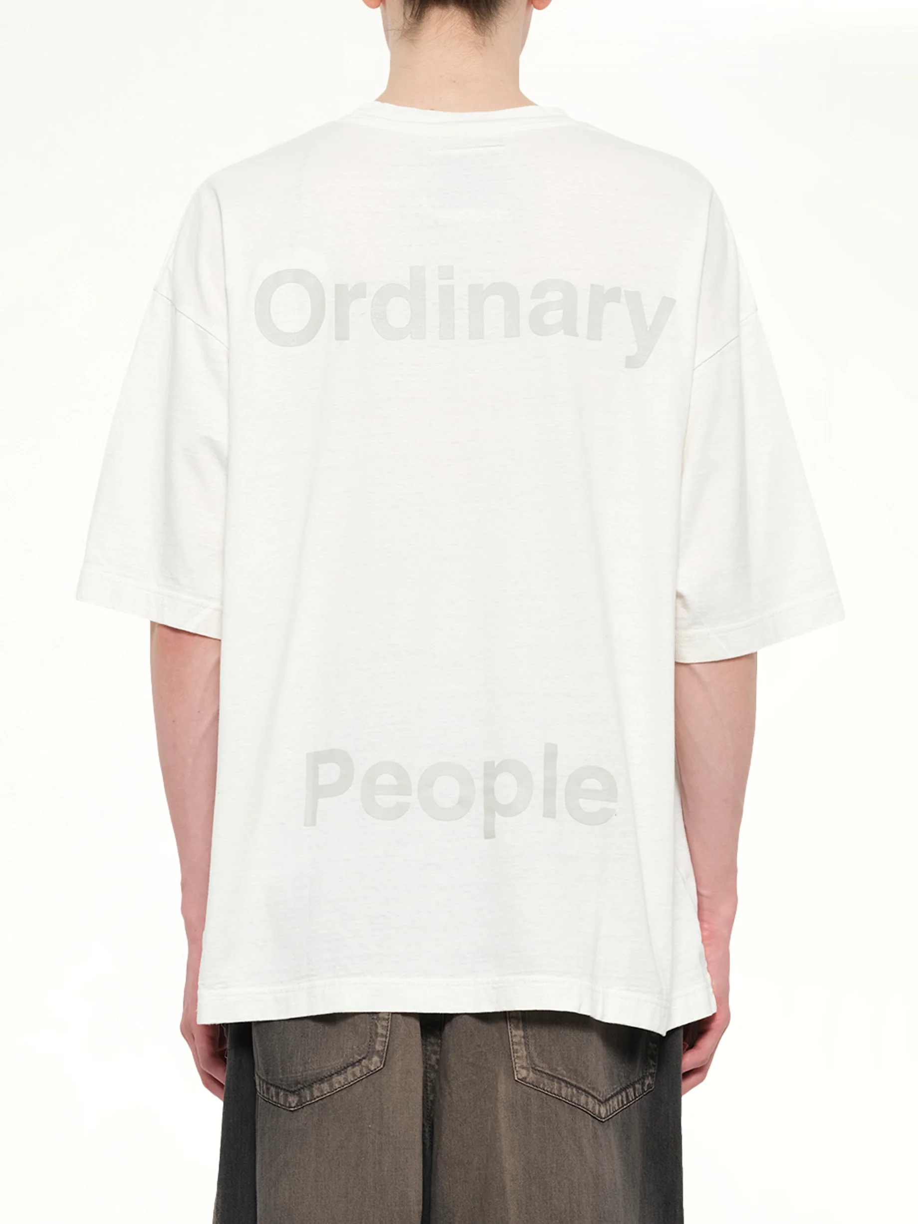 Leon Printed T-Shirt in White - Image 5