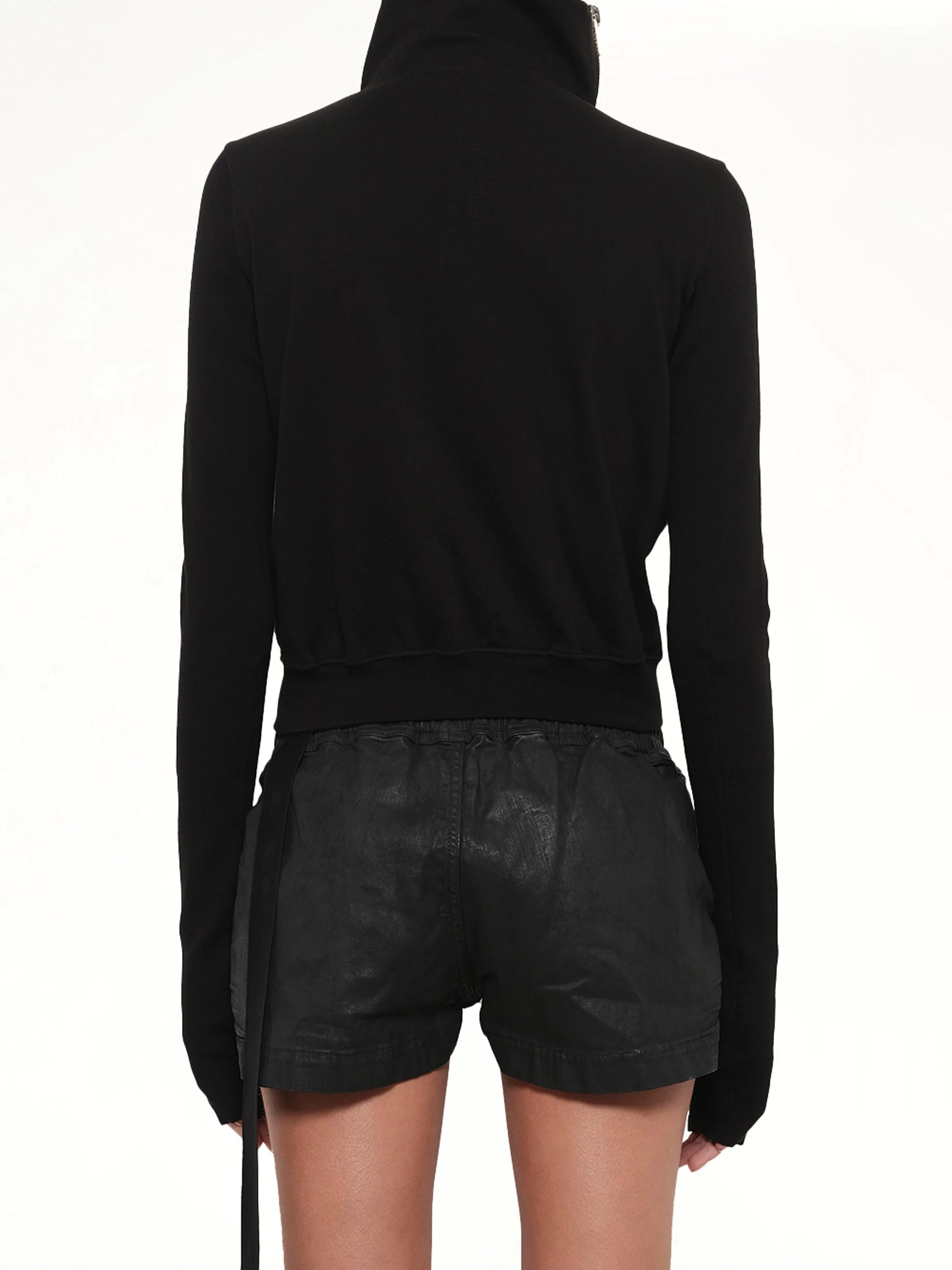 Mountain Sweatshirt in Black - Image 5