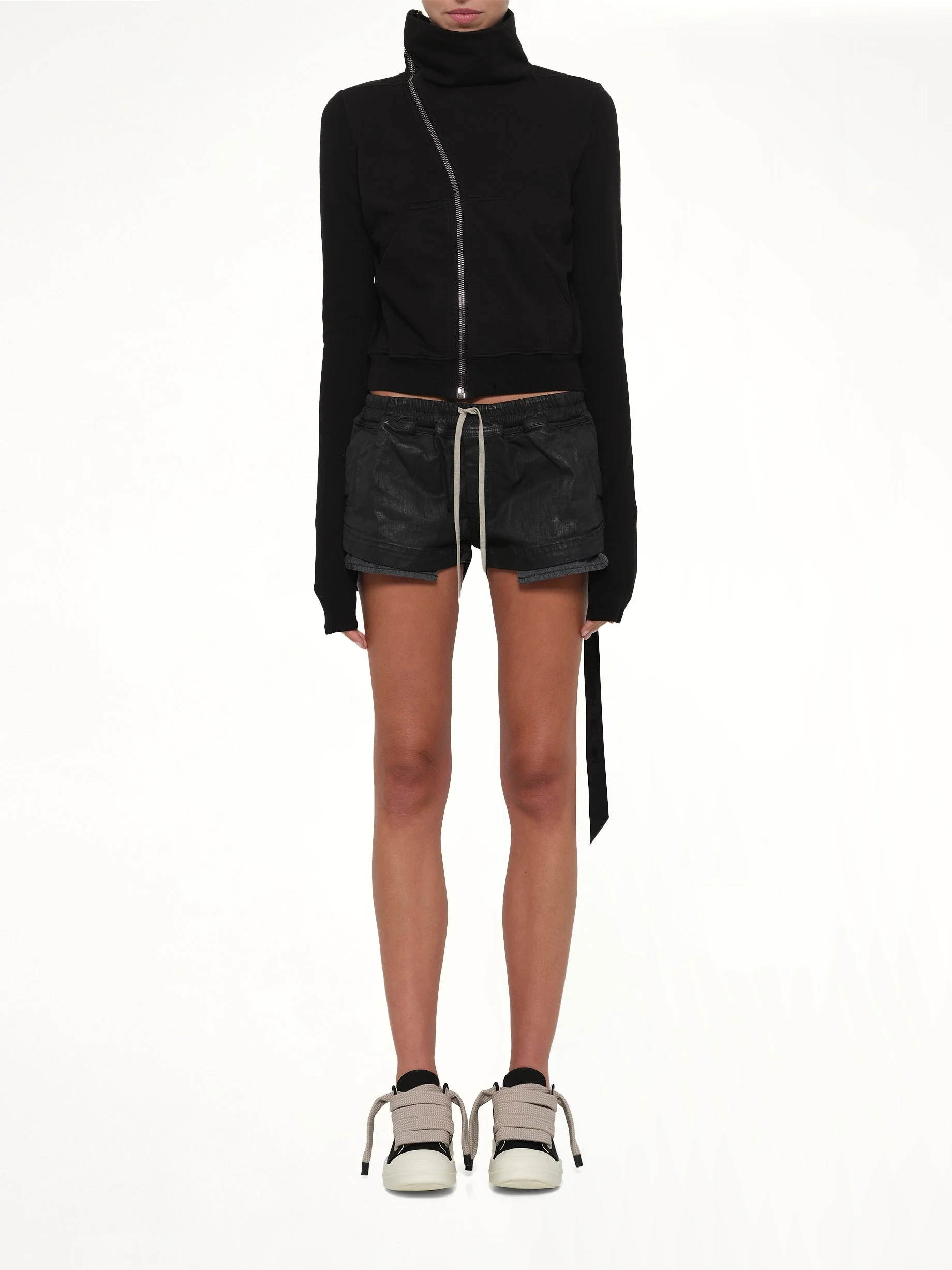 Mountain Sweatshirt in Black - Image 7