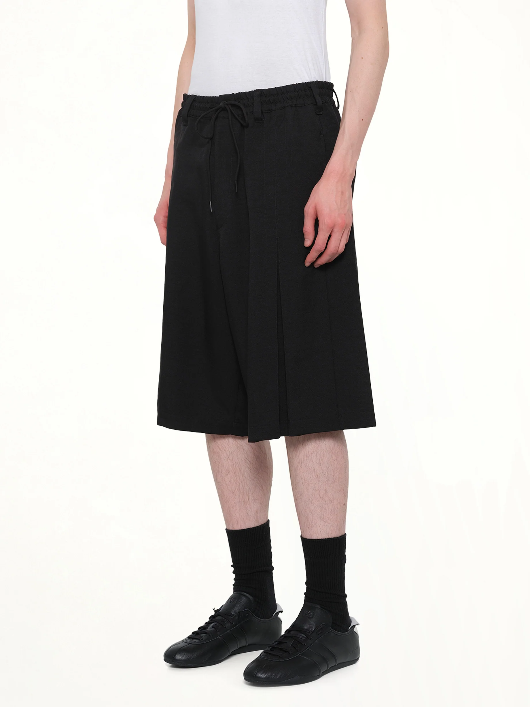 Pleated Shorts in Black - Image 3