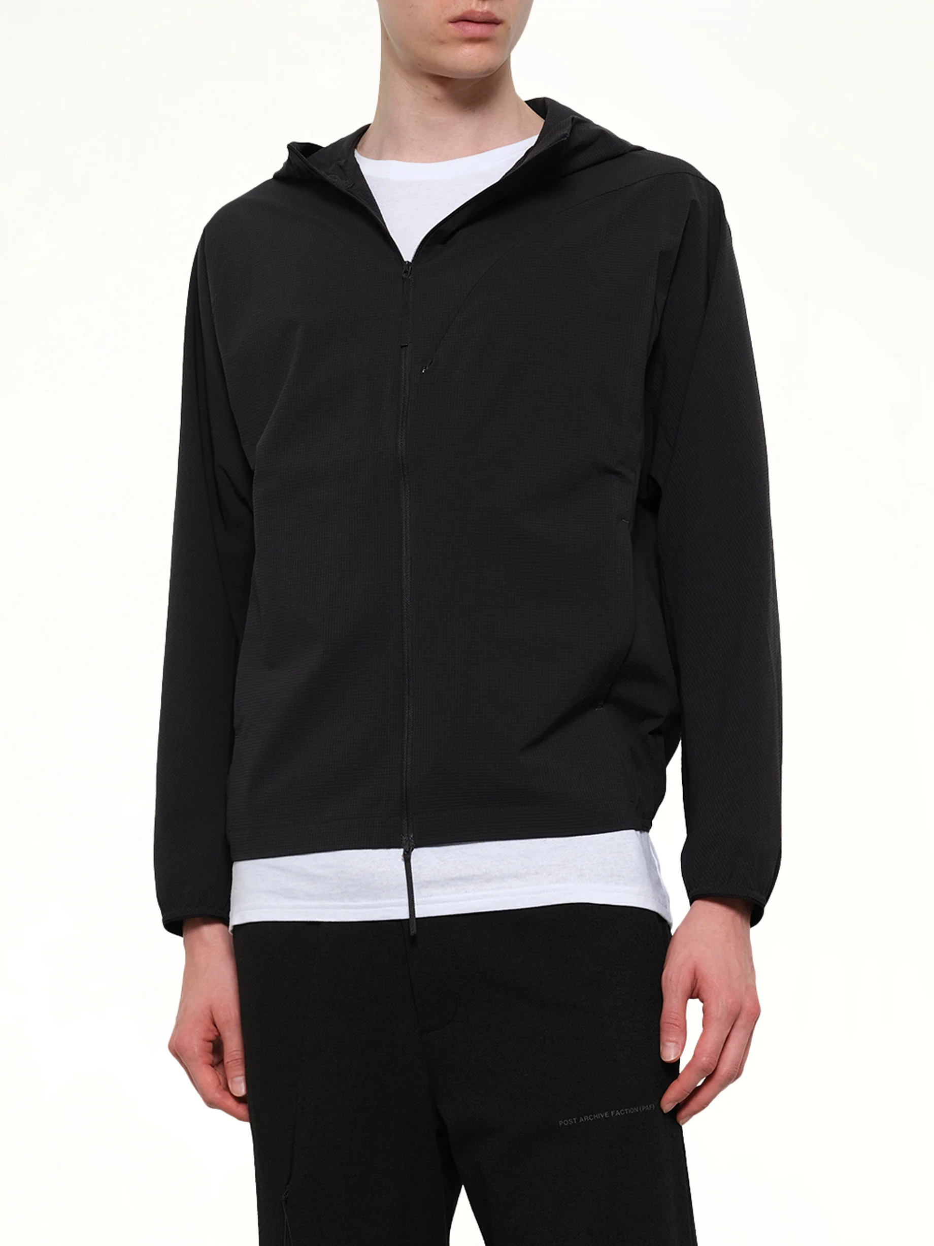 Runner Jacket (Archive) in Black - Image 6