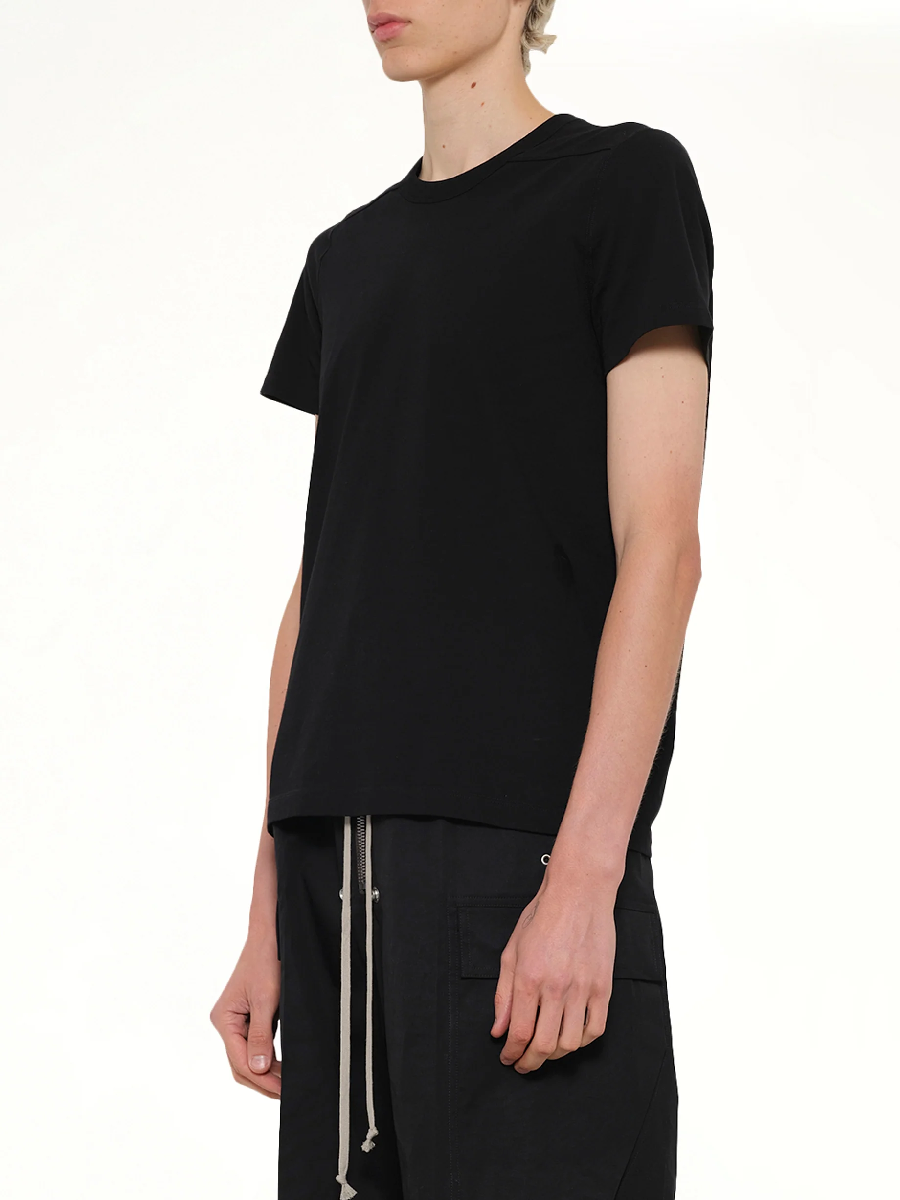 Short Level T in Black - Image 3