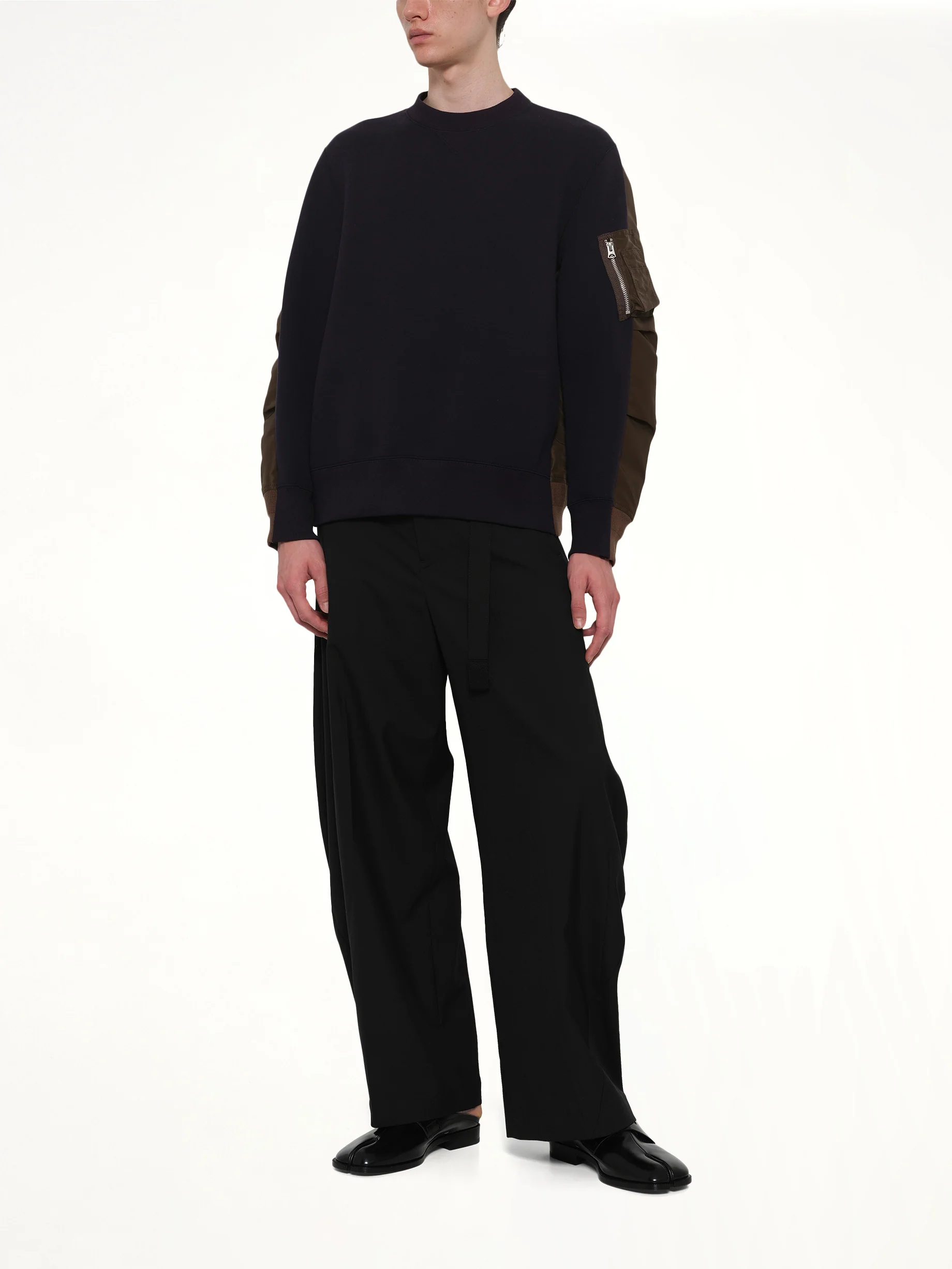 Sponge Sweat Pullover in Navy/Dark Khaki - Image 4