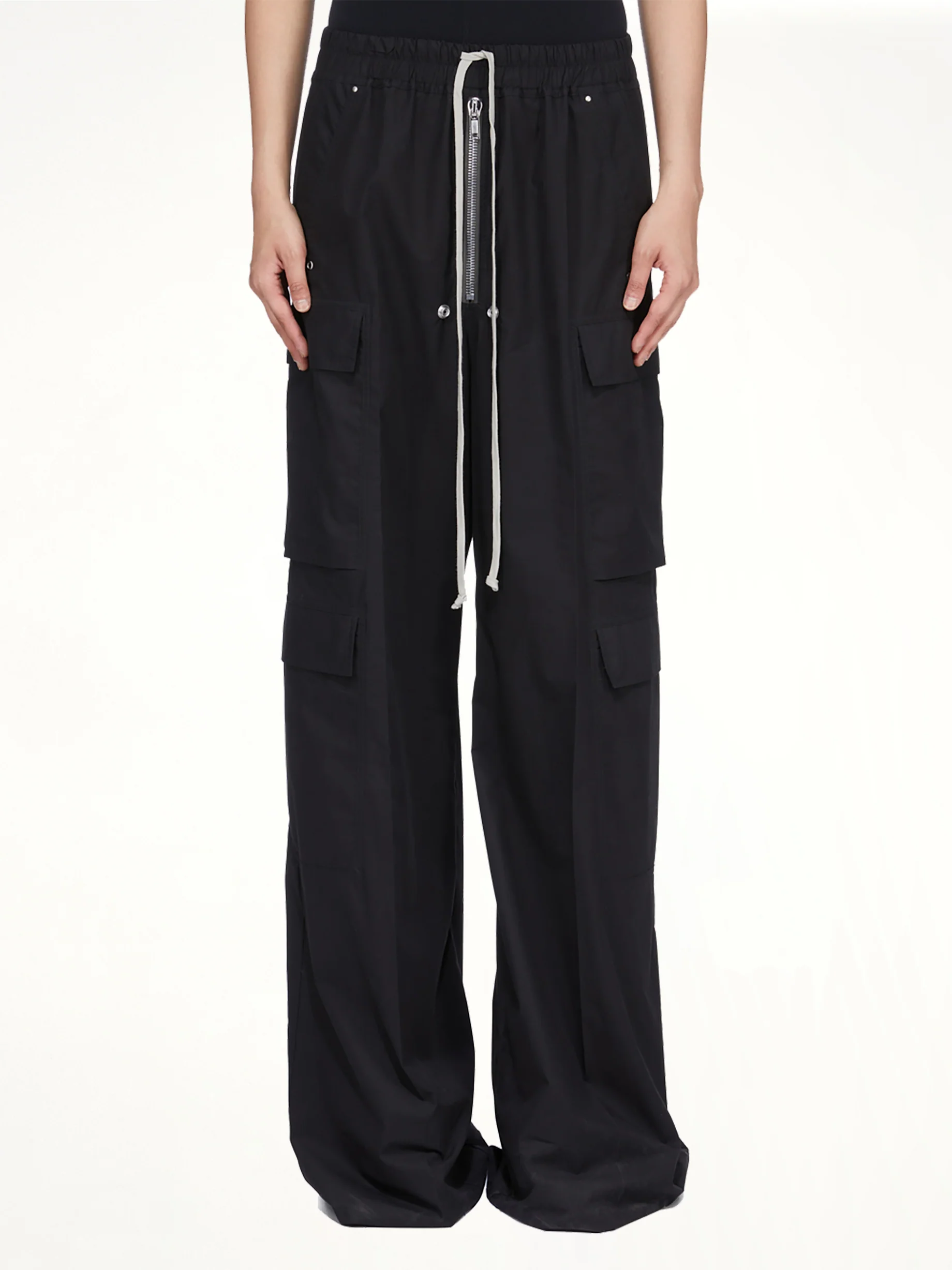 Cargobelas in Black