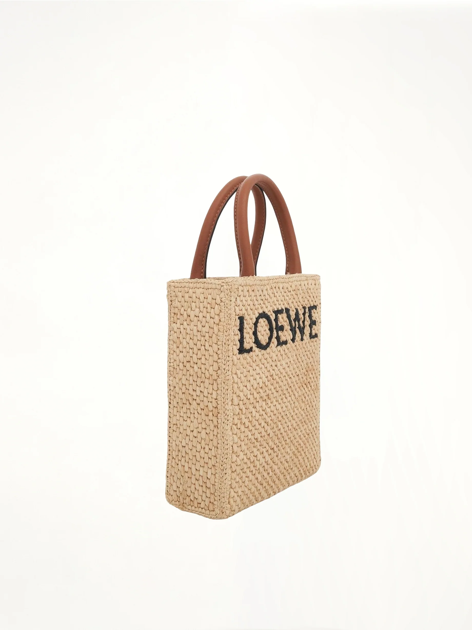 Standard A5 Tote Bag in Raffia in Natural/Black - Image 2