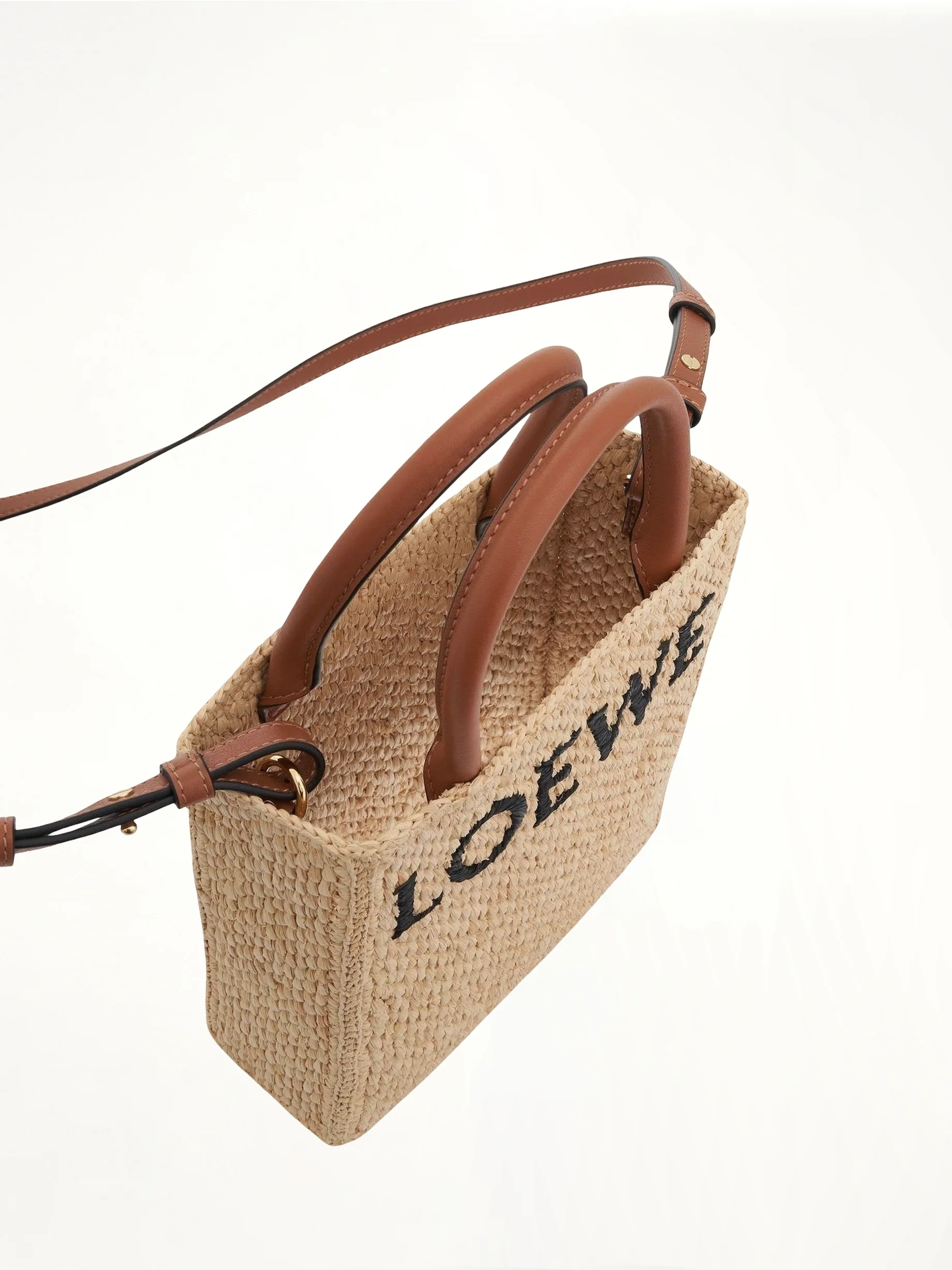 Standard A5 Tote Bag in Raffia in Natural/Black - Image 4
