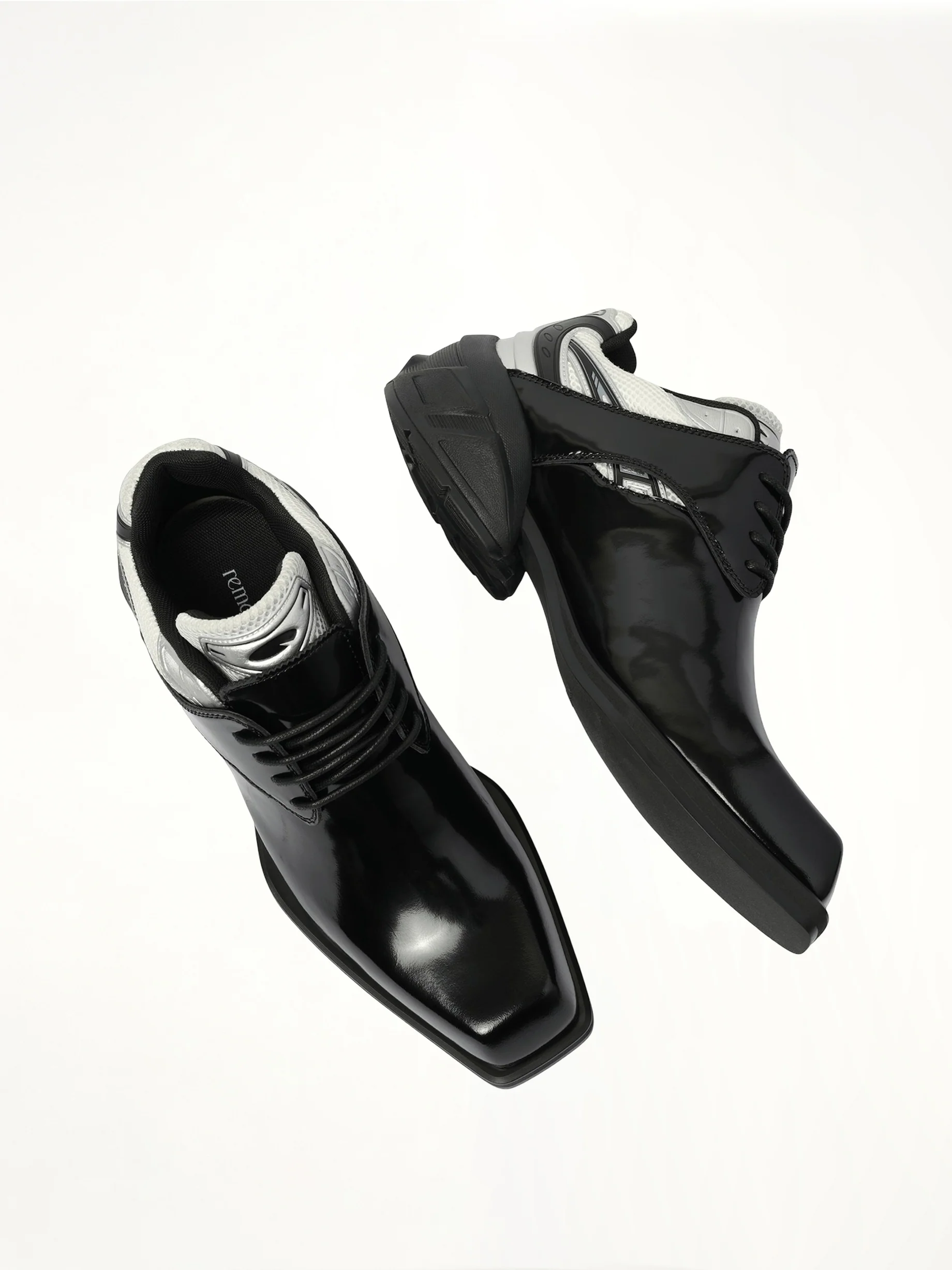 Starting Blocks Hybrid Derby in Black/White/Silver - Image 4