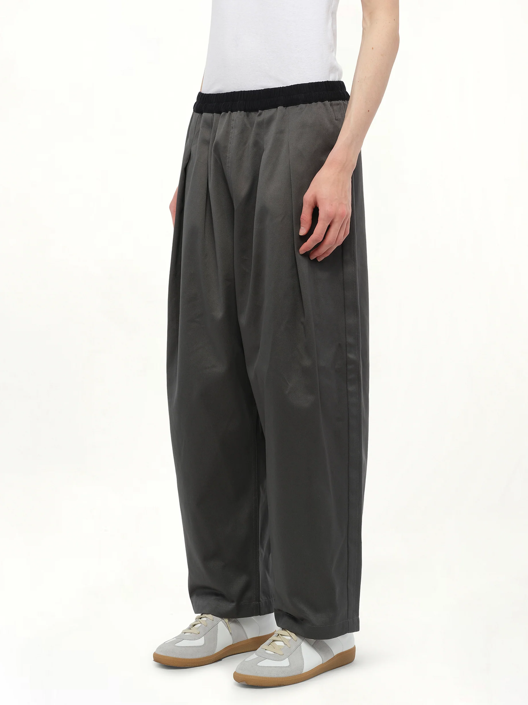 Stone Washed Relax Chinos in Dark Grey - Image 5