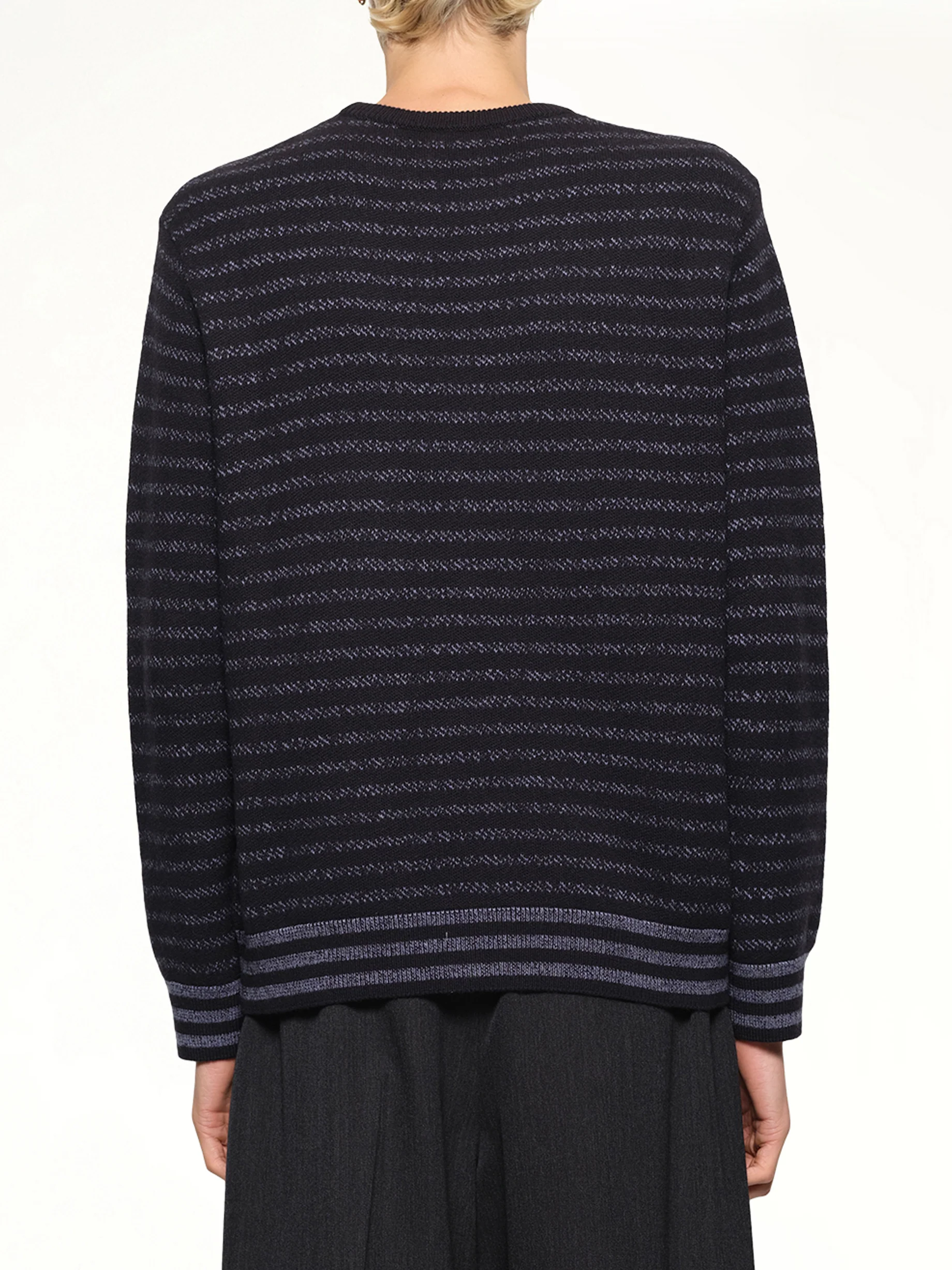 Sweater in Dark Navy - Image 5