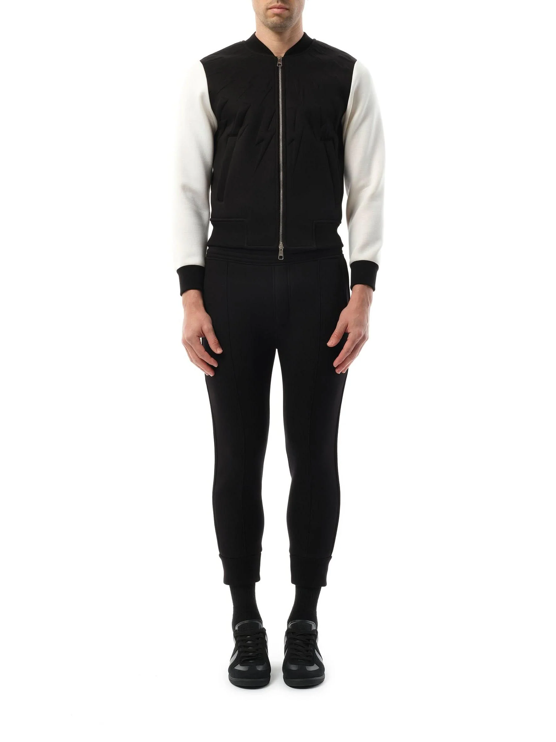 Zip Sweatshirt in Black - Image 4