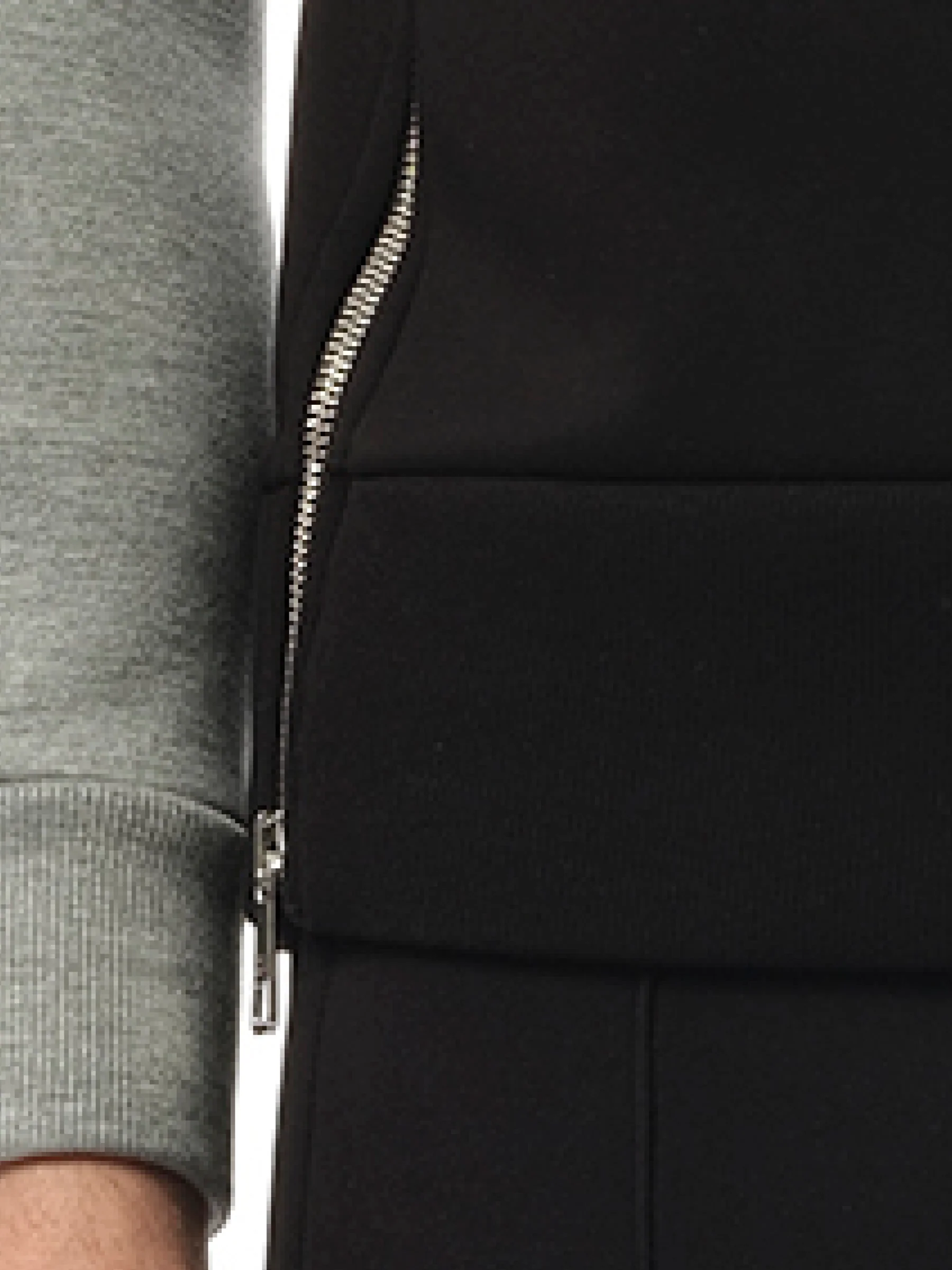 Sweatshirt in Black/Grey - Image 3