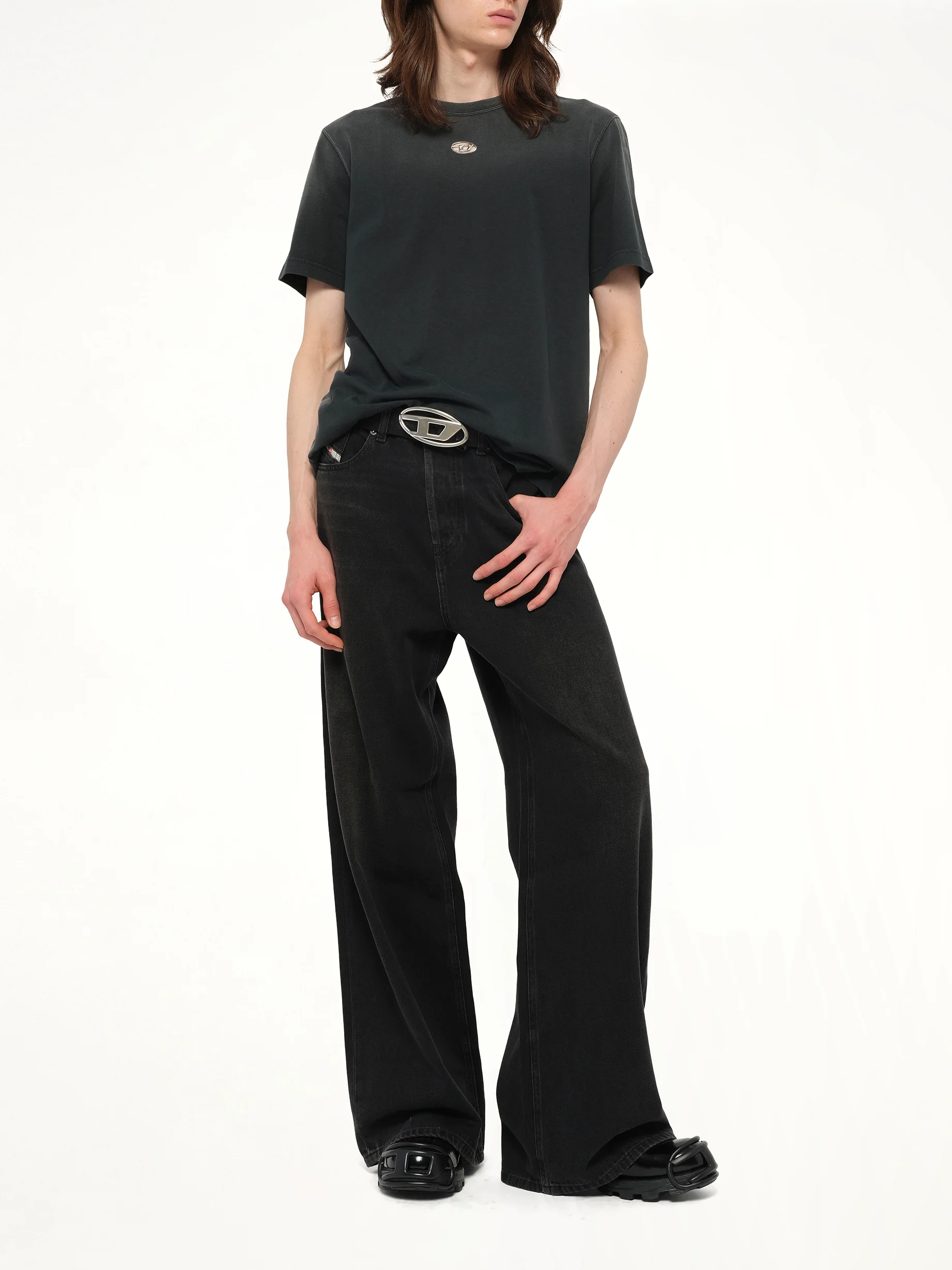T-ADJUST-T1 T-Shirt in Black - Image 4