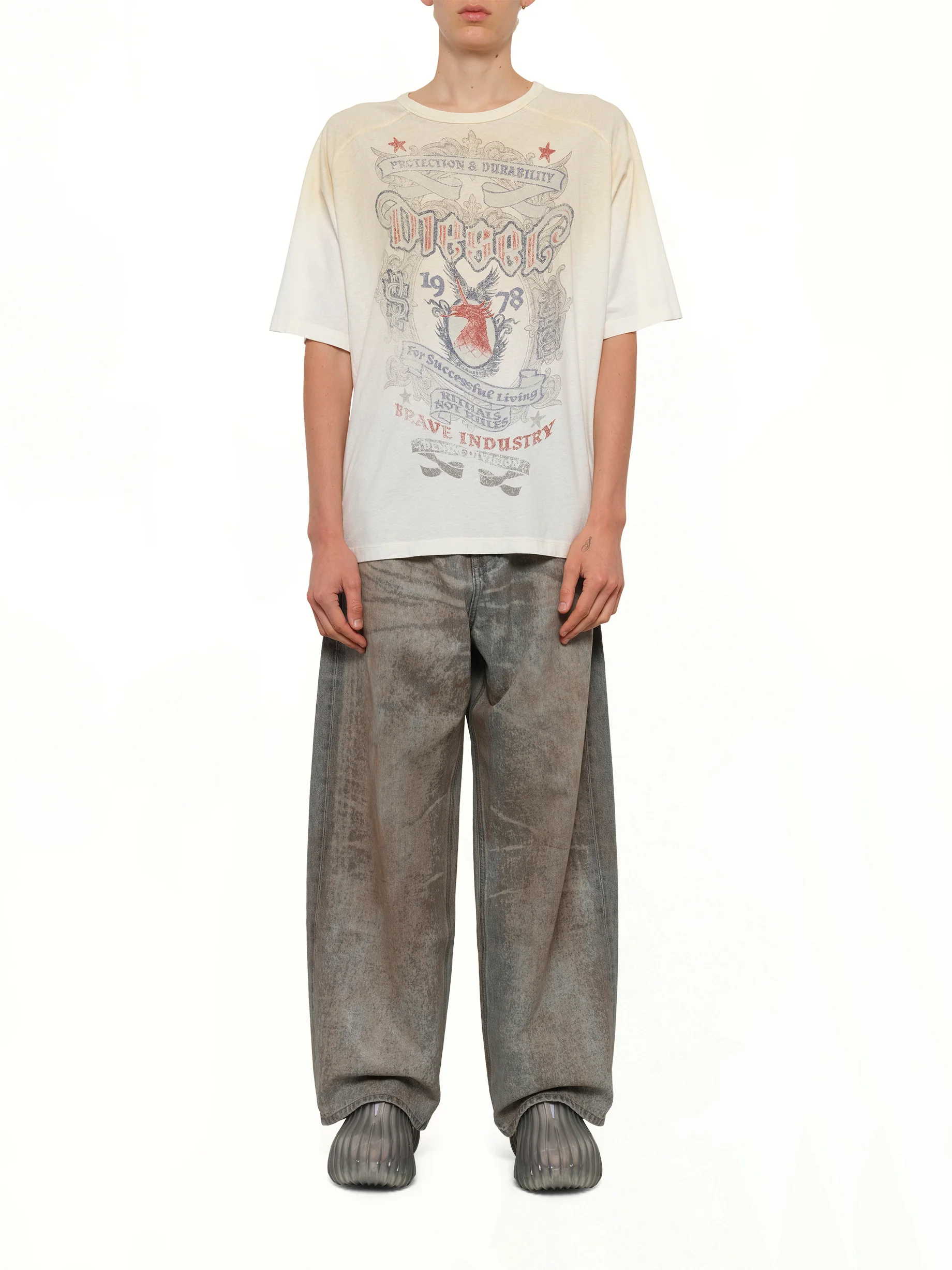T-ALECY T-Shirt in White - Image 7