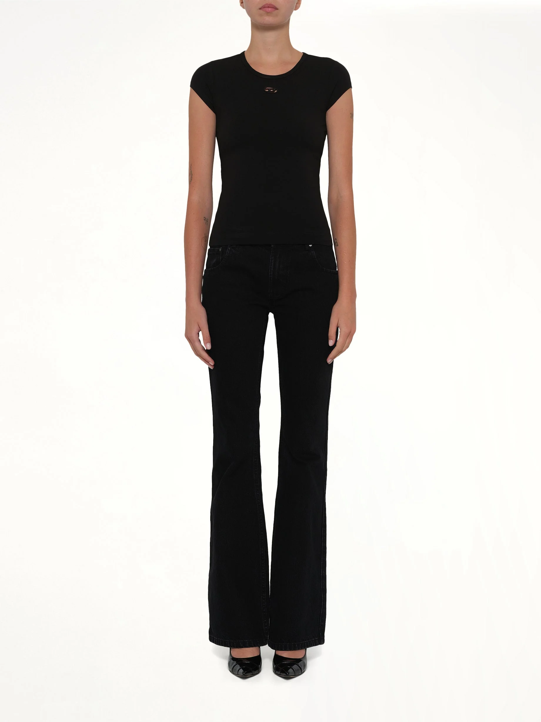 T-ANGIE-OD T-Shirt in Black - Image 7
