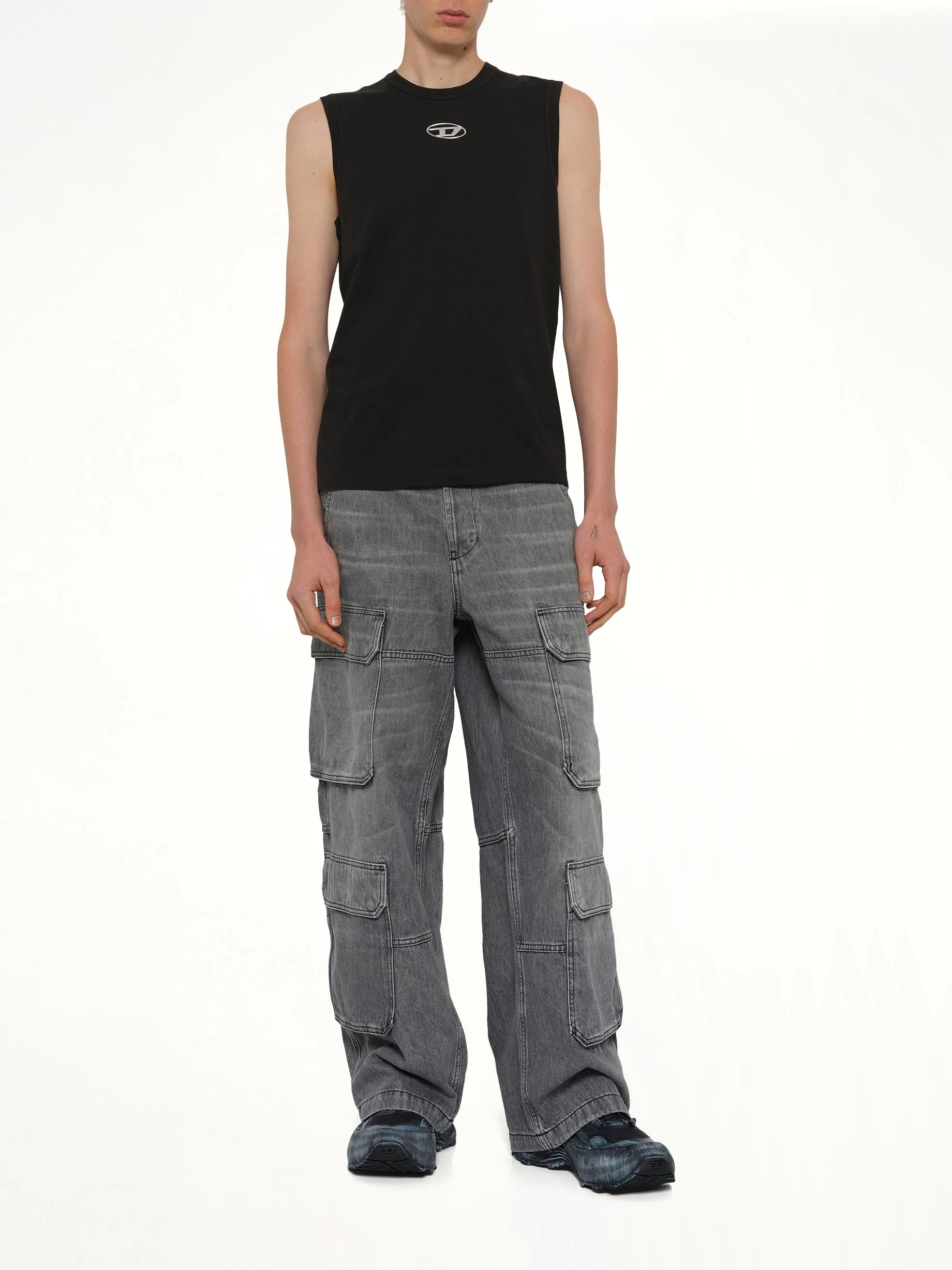 T-BISCO-IOD Tank Top in Black - Image 4