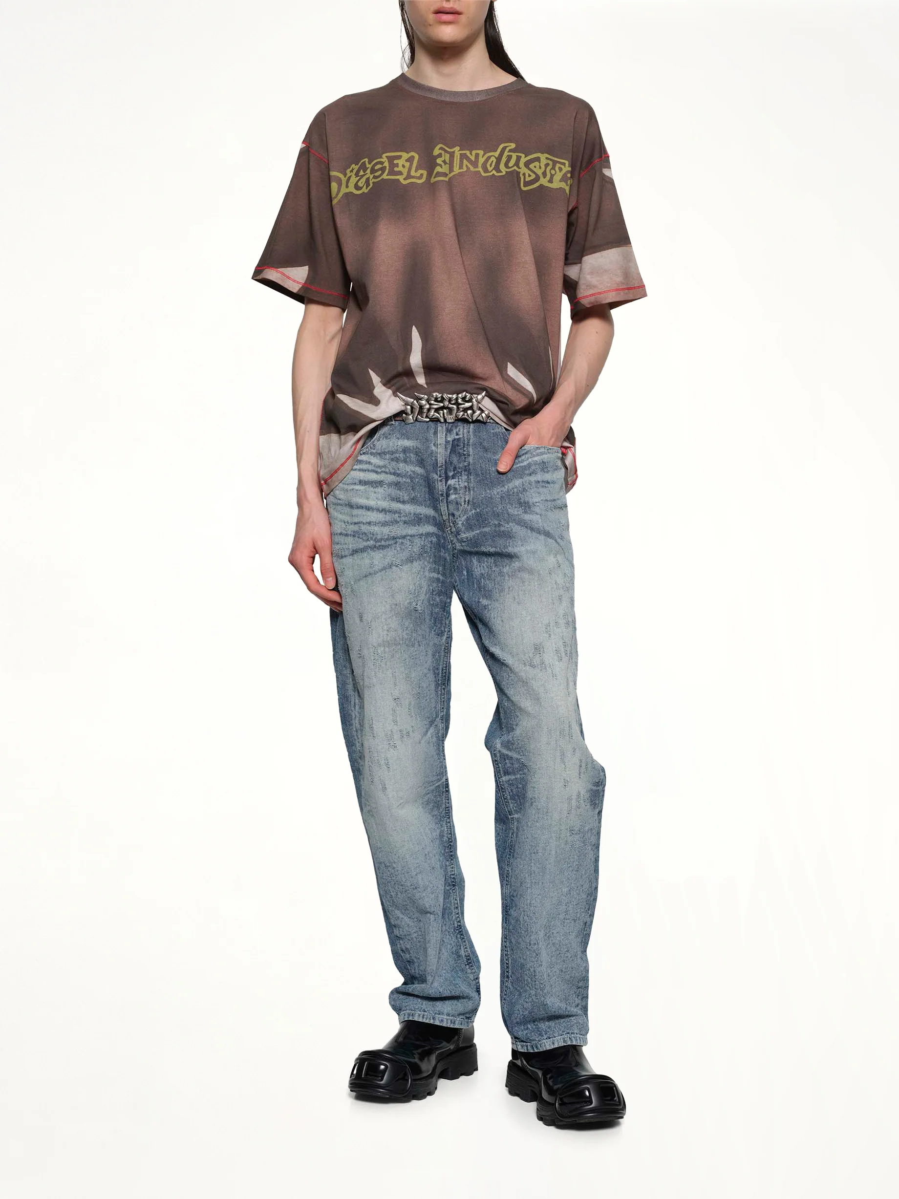 T-BOXT-SHOW T-Shirt in Brown - Image 7