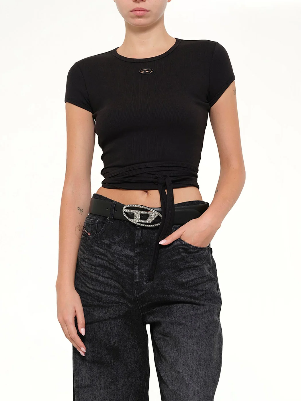 T-BUNNY-TAIL-S1 T-Shirt in Black - Image 6