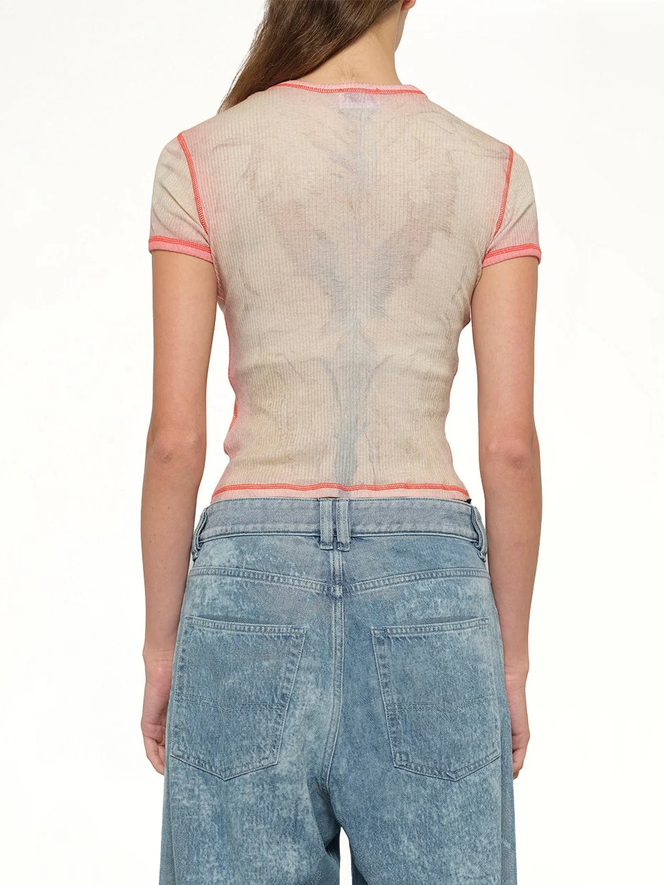 T-IANA T-Shirt in White/Red - Image 5