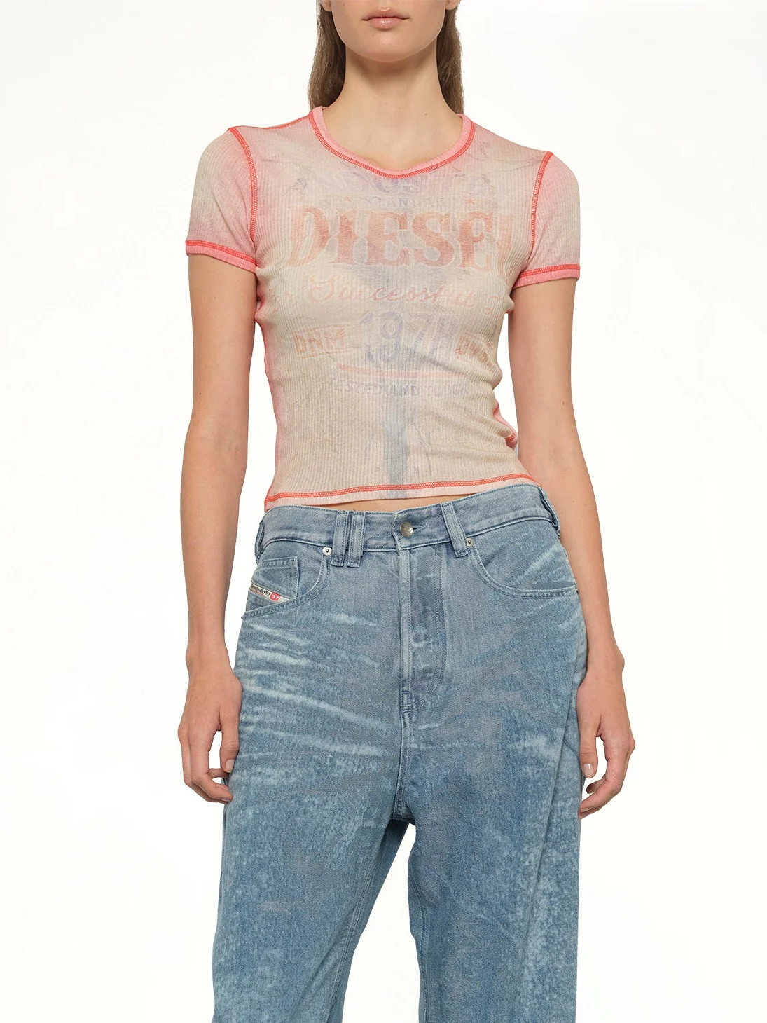 T-IANA T-Shirt in White/Red - Image 6