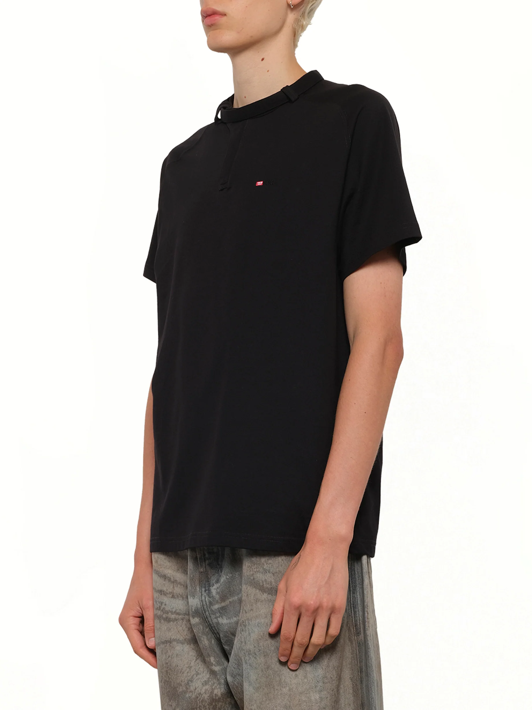 T-KAUKO T-Shirt in Black - Image 3