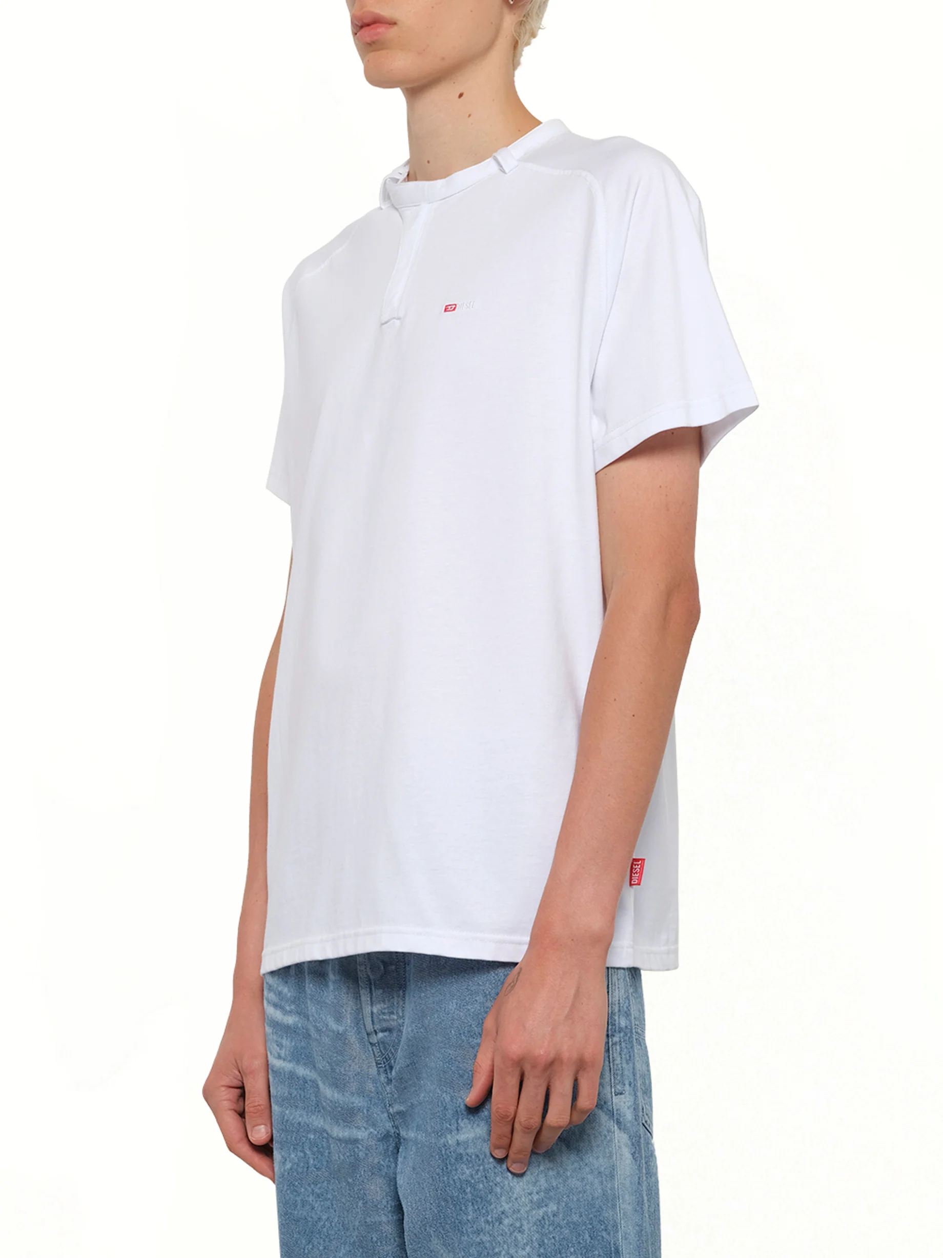 T-KAUKO T-Shirt in White - Image 3