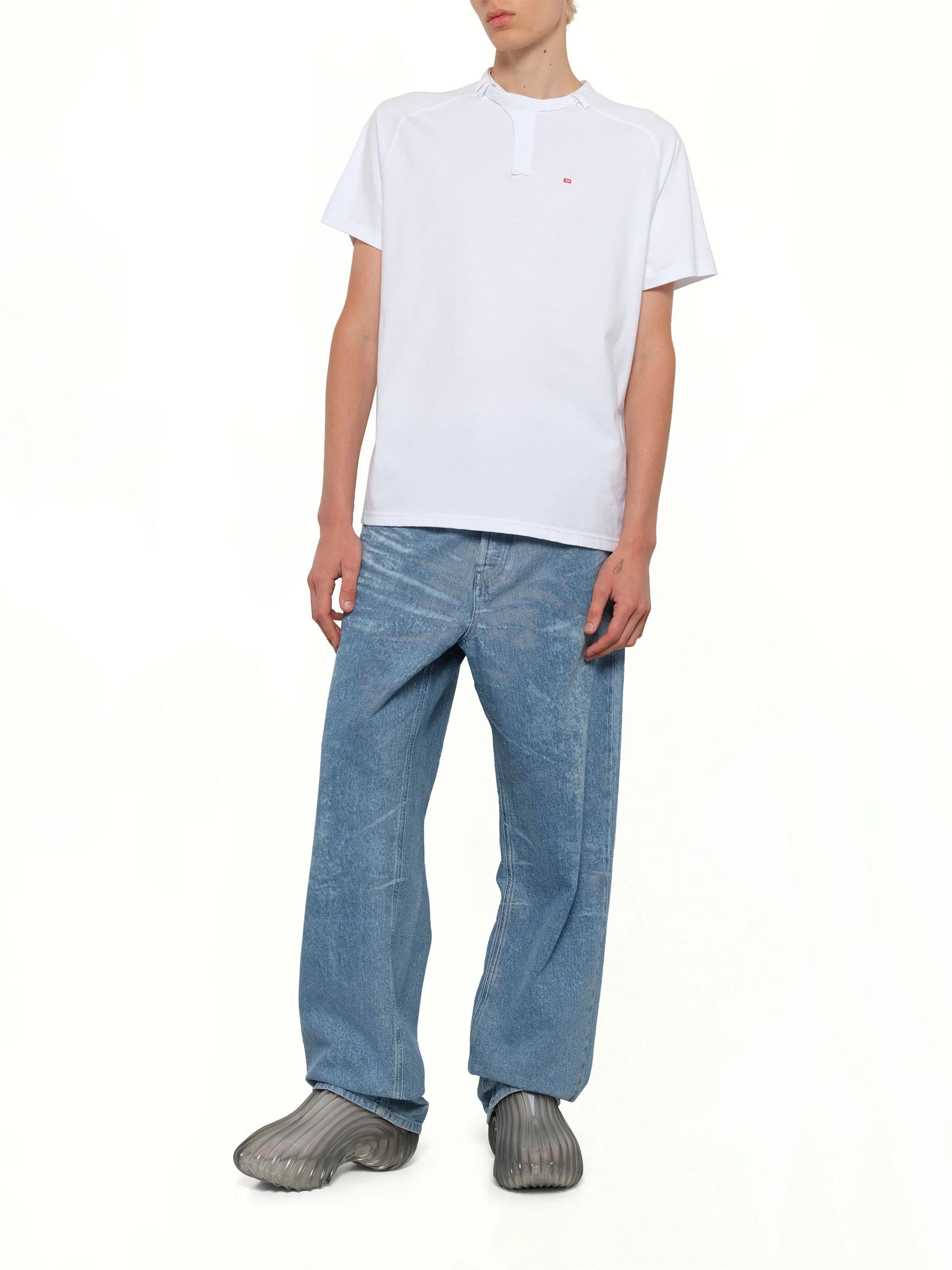 T-KAUKO T-Shirt in White - Image 4