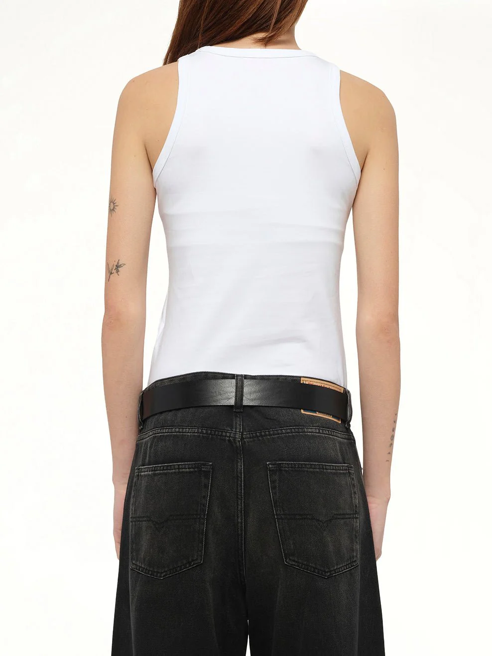 T-LYNYS-OD Tank Top in White - Image 5