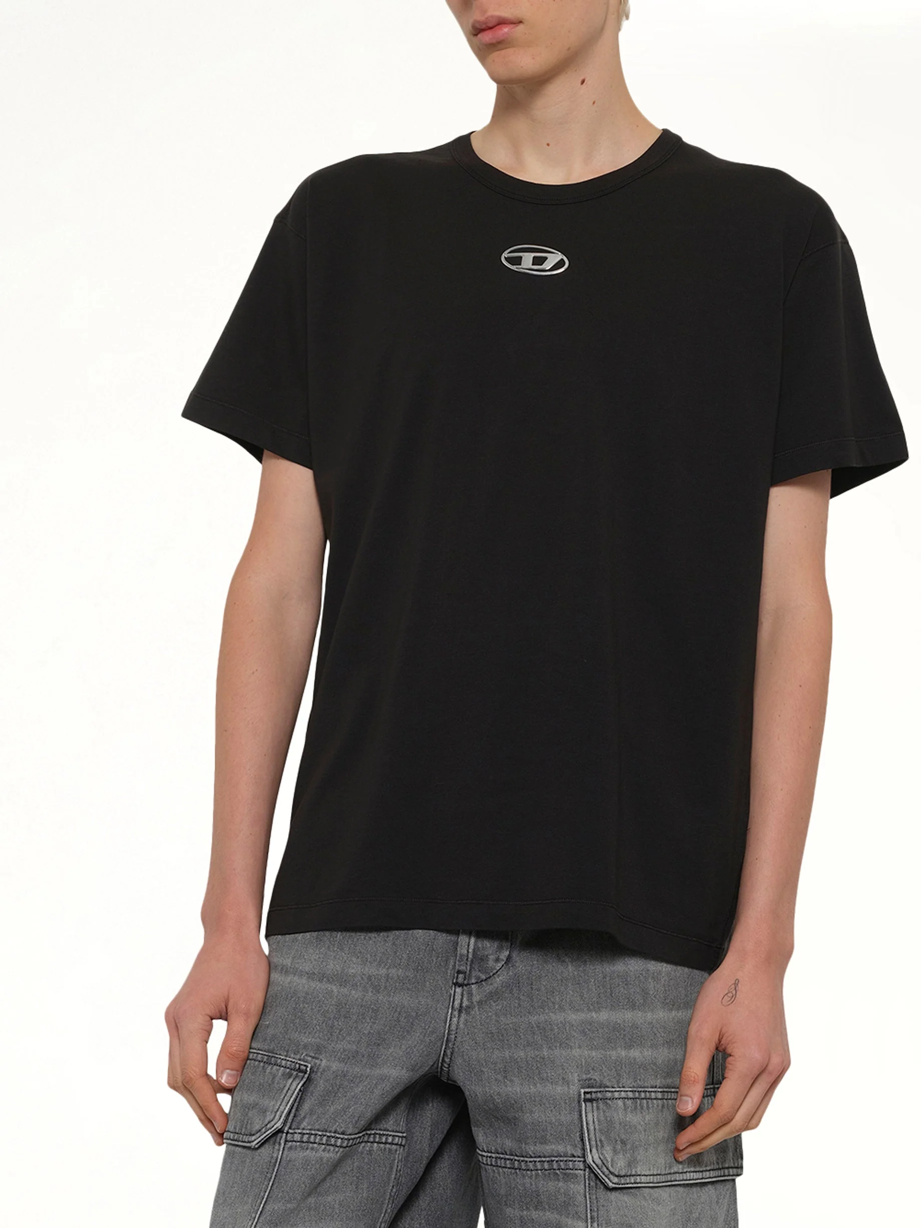 T-NORM-IOD T-Shirt in Black - Image 6