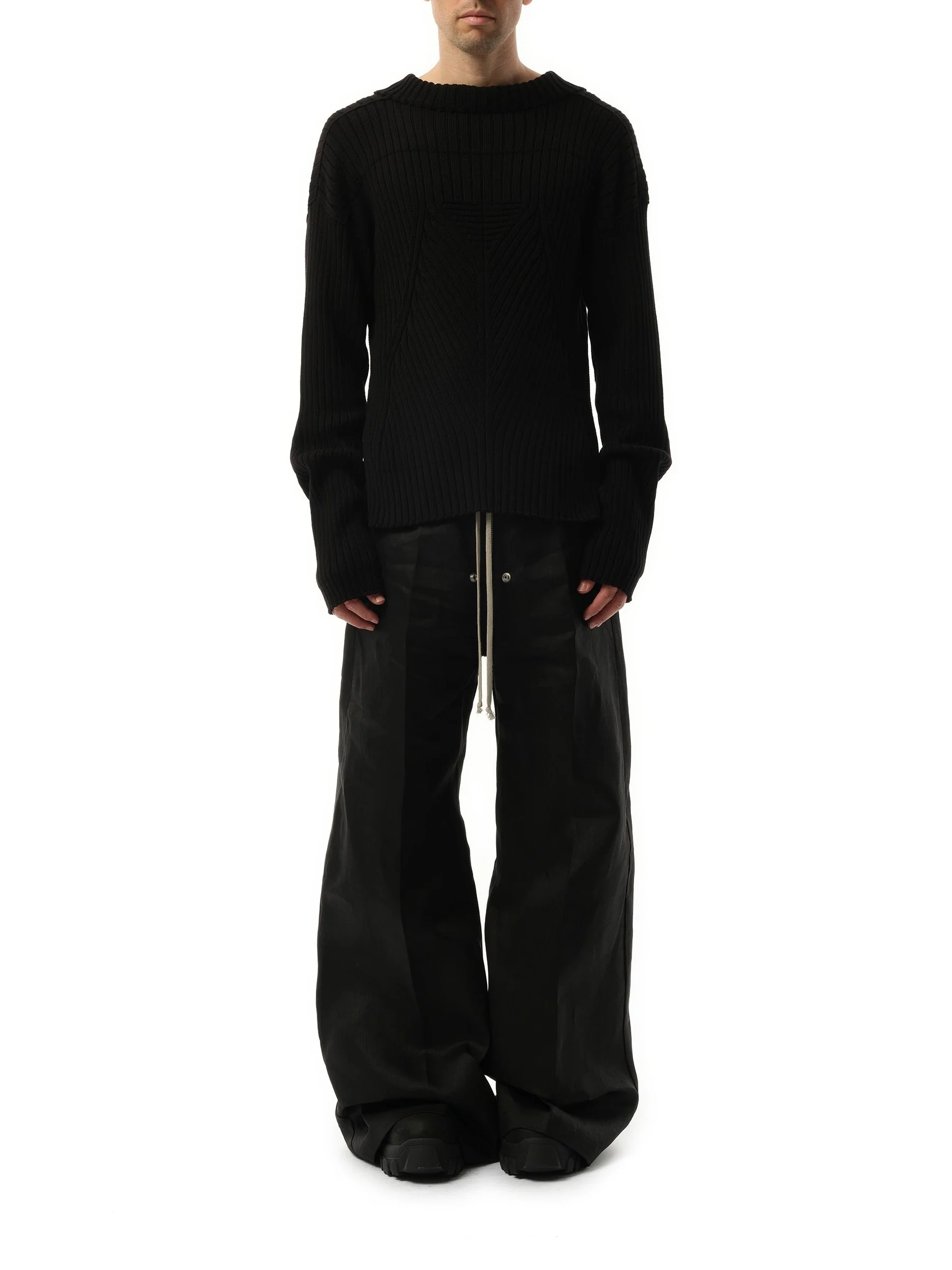 Tabard Sweater in Black - Image 4