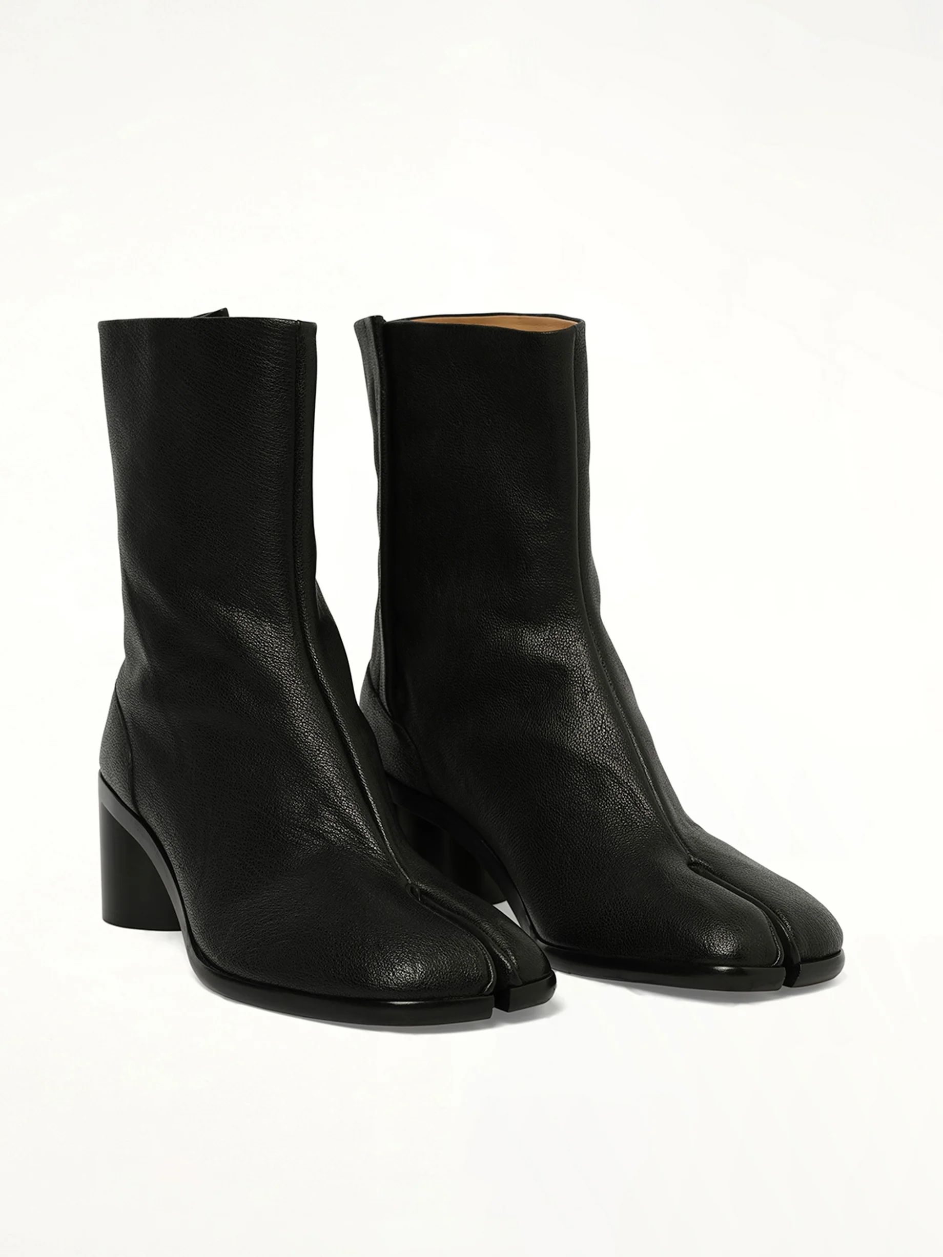 Tabi Ankle 6cm Boots in Black - Image 2