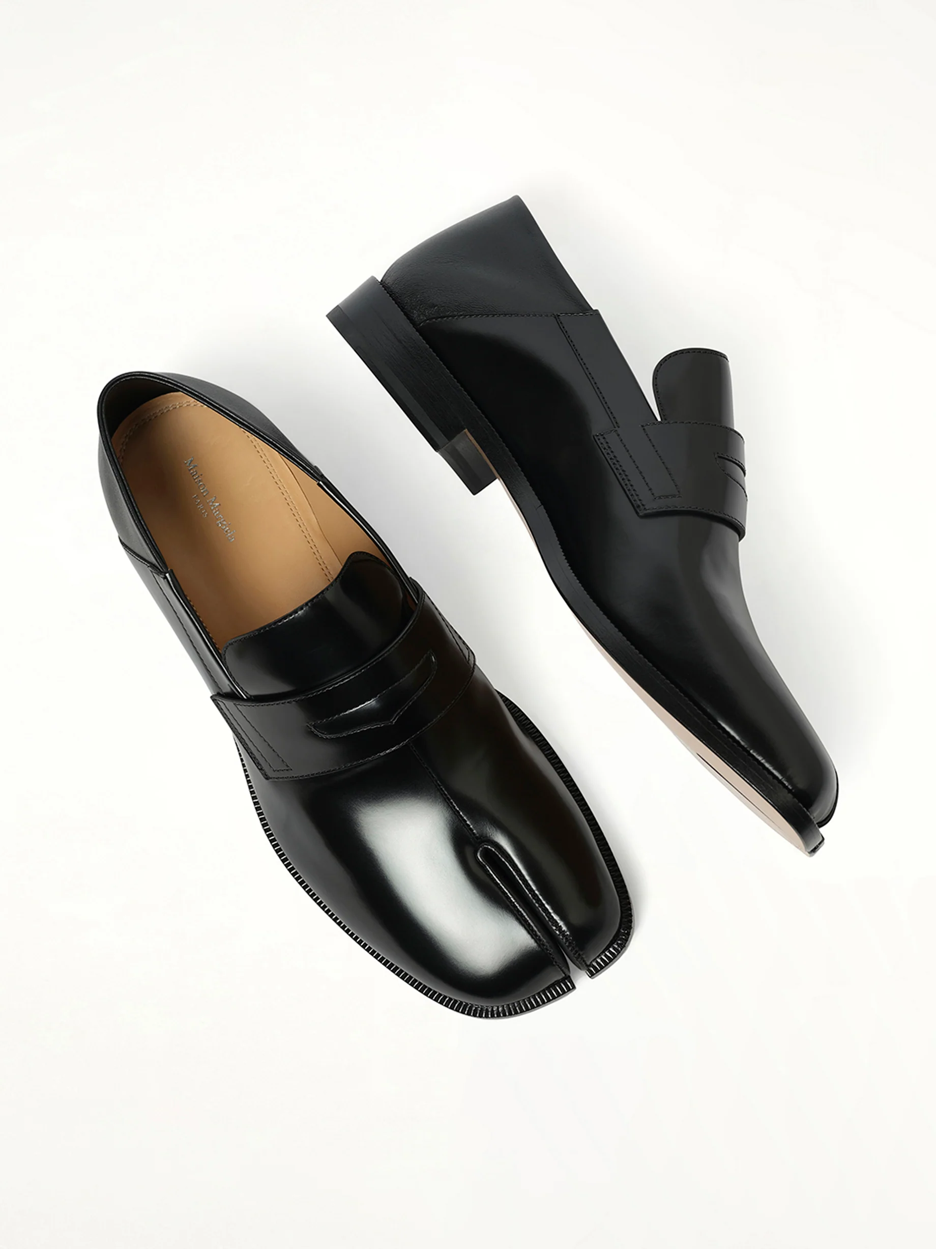 Tabi Babouche Loafers in Black - Image 4