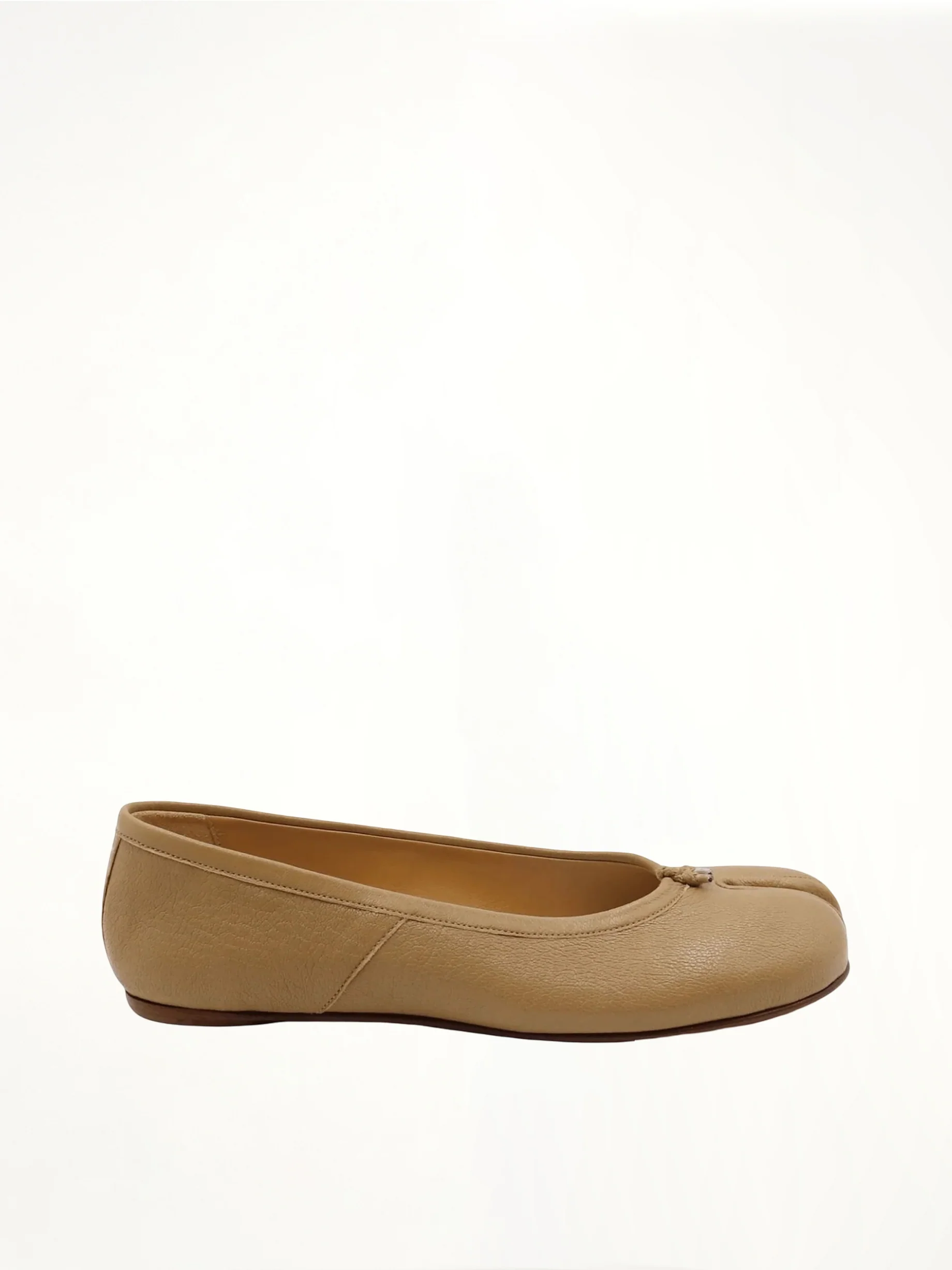 Tabi Ballerina Shoes in Nude
