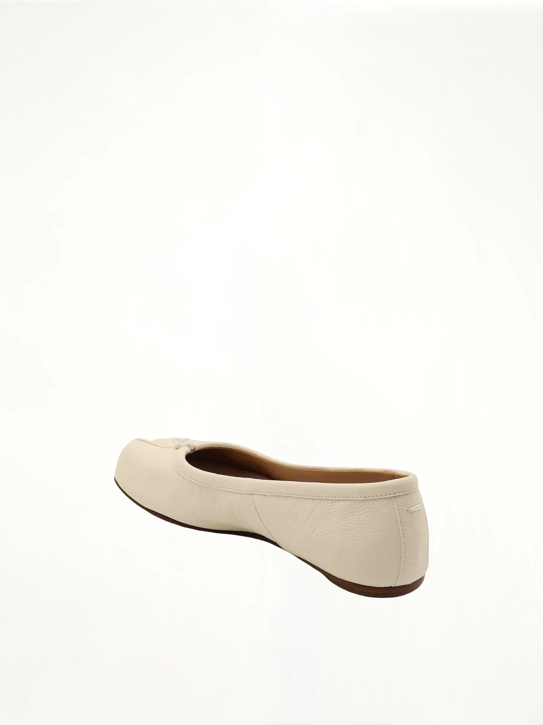 Tabi Ballerina Shoes in White - Image 3