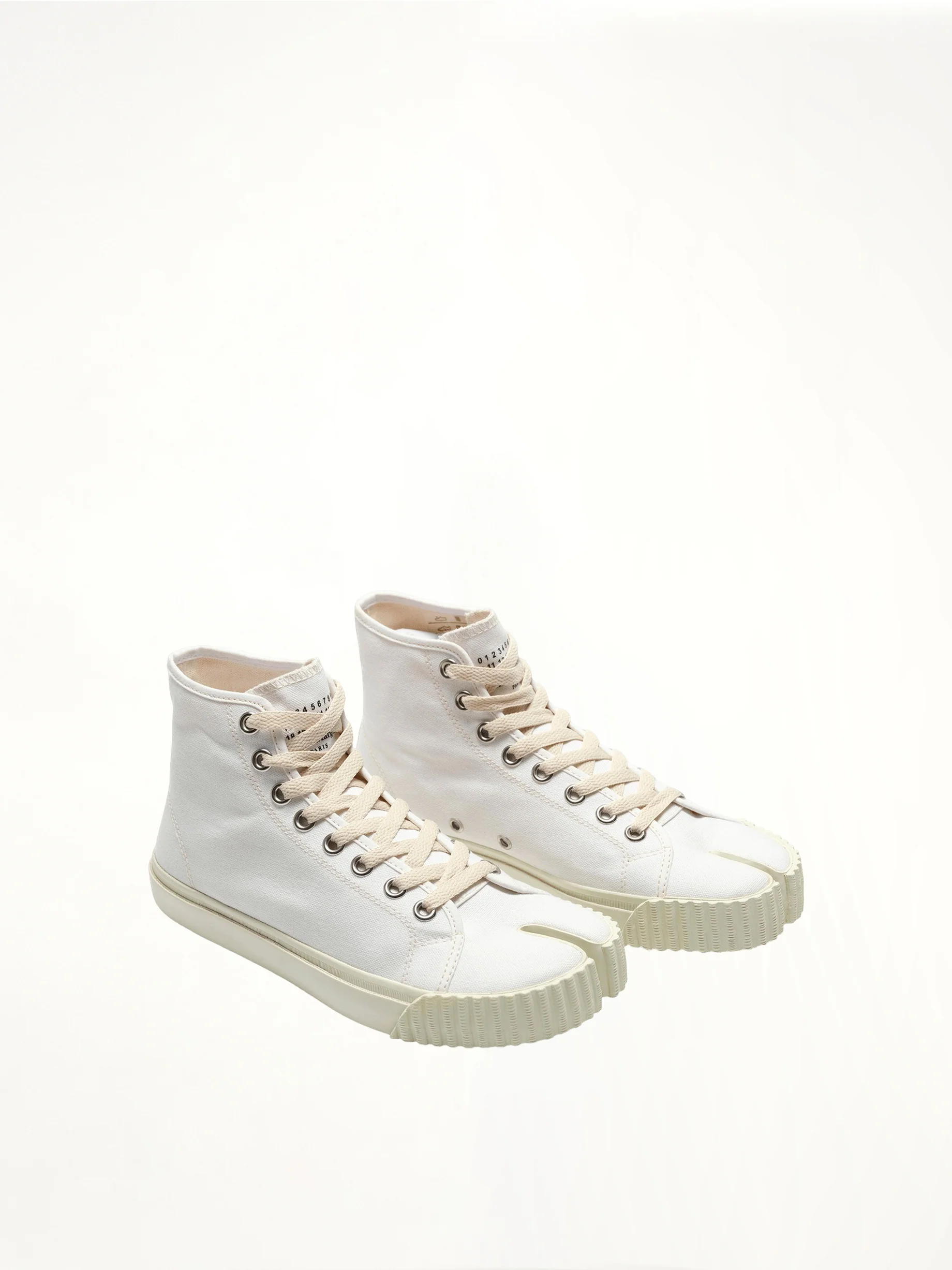 Tabi High Sneaker in White - Image 2