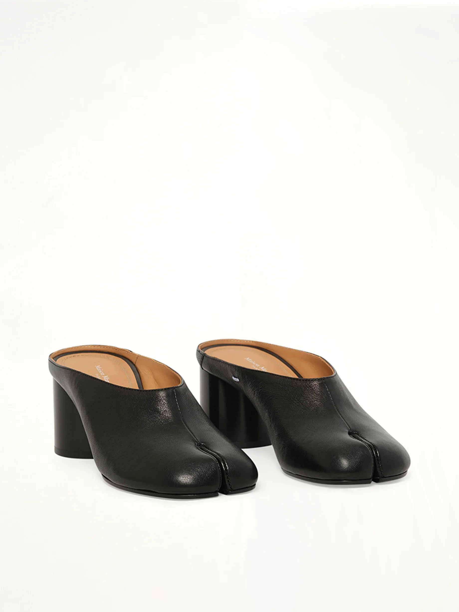 Tabi Pump Mule H60 in Black - Image 2