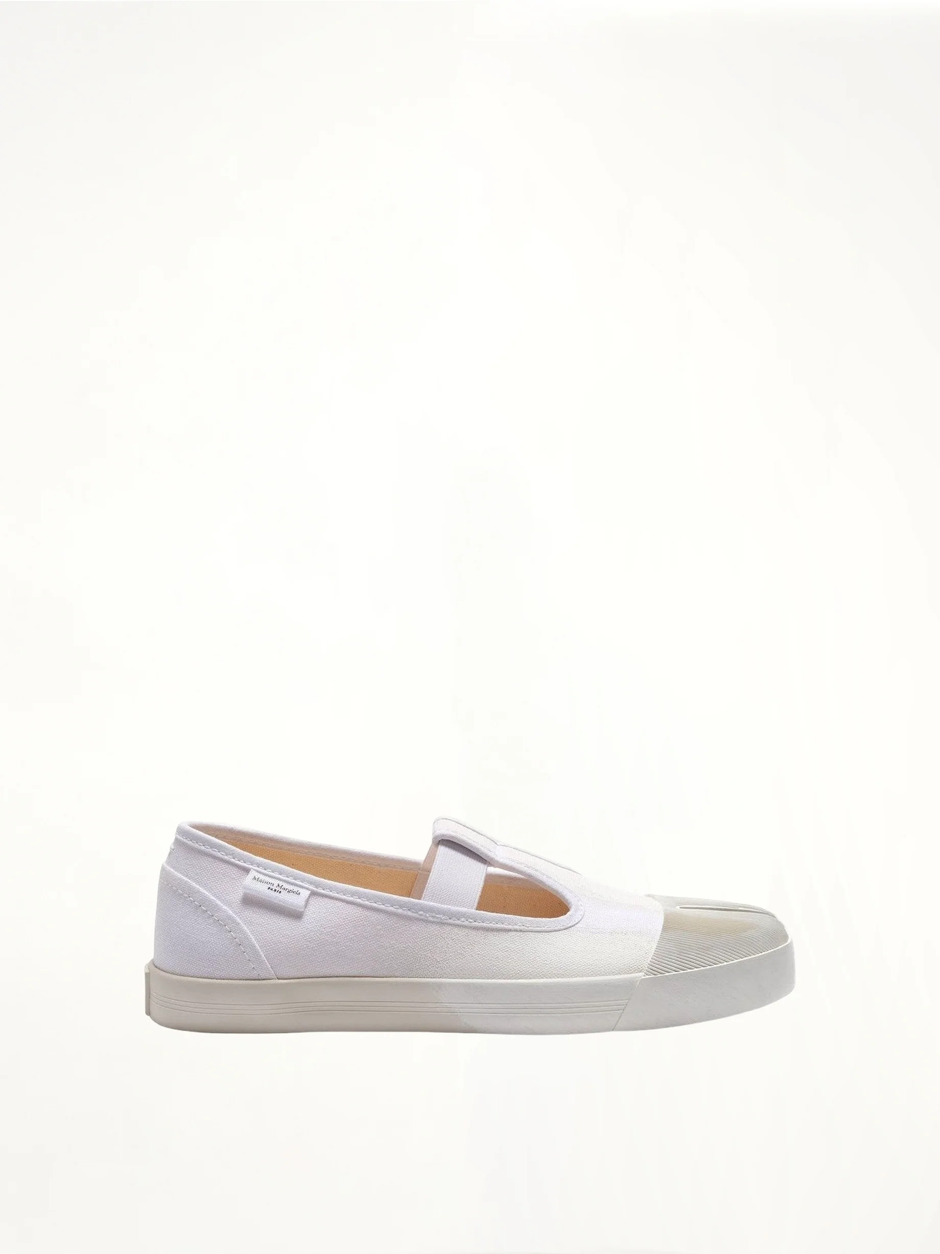 Tabi Toe Sneakers in White/White